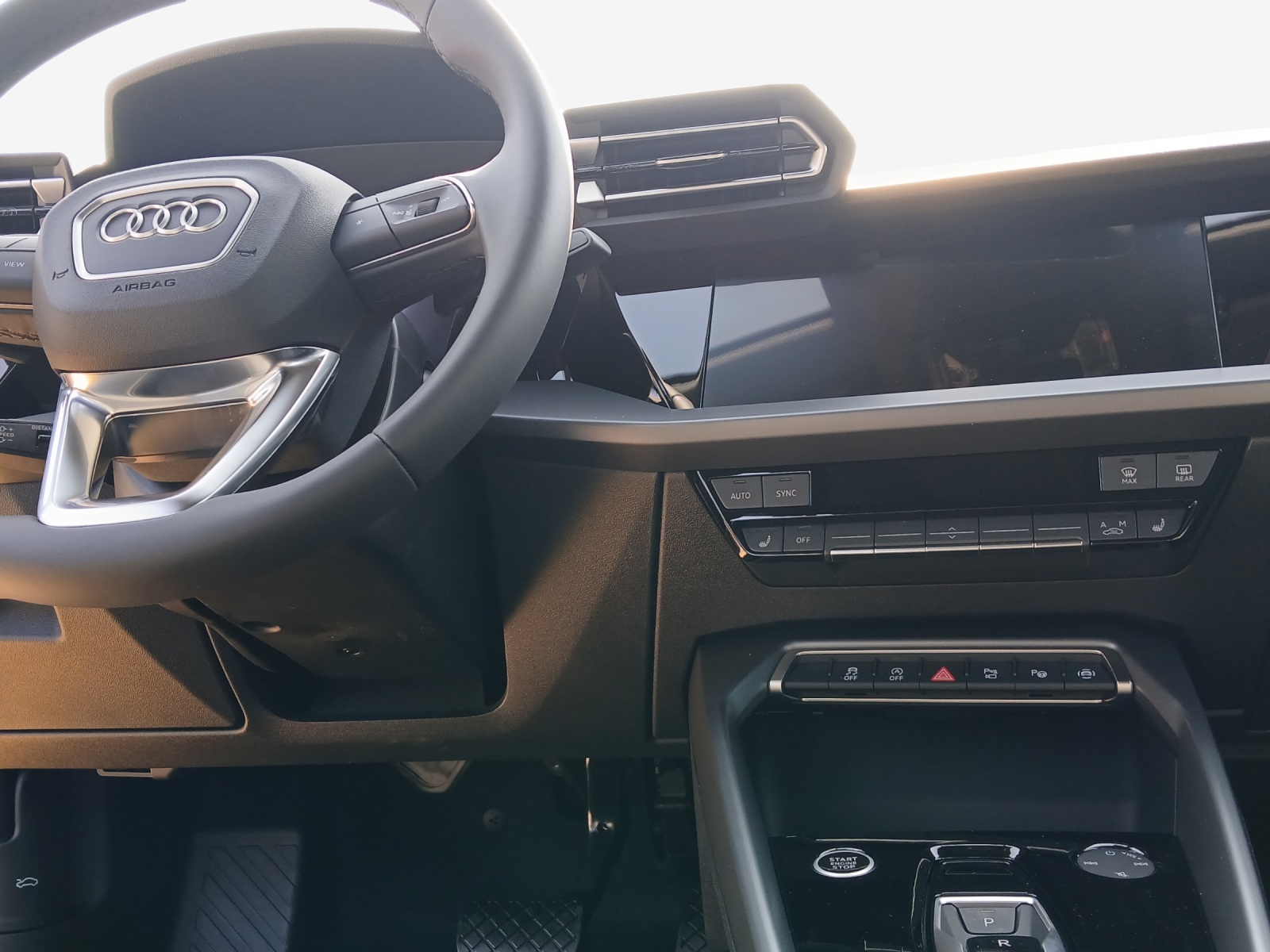 AUDI A3 Sportback TFSI 110 kW Attraction S tronic-image-8