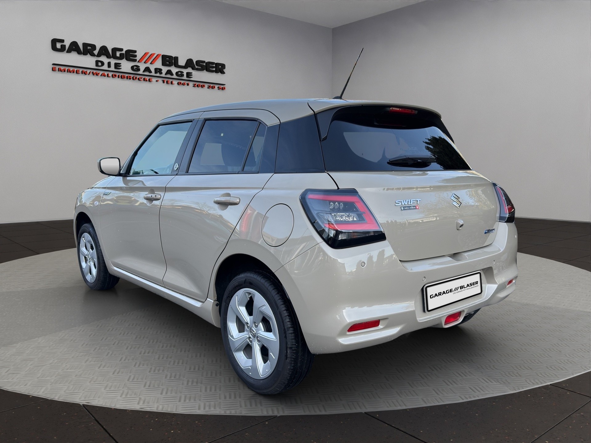 SUZUKI Swift 1.2 1st Edition Hybrid 4x4-image-2