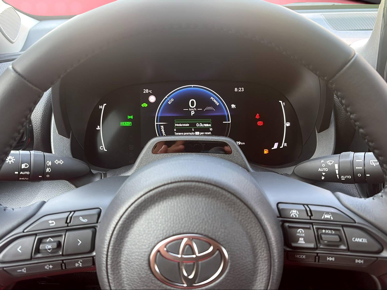 TOYOTA Yaris 1.5 VVT-i HSD Trend-image-5