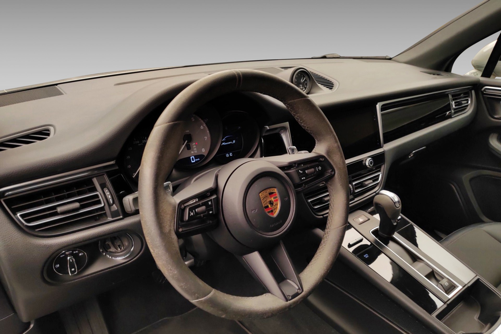 PORSCHE Macan S-image-12