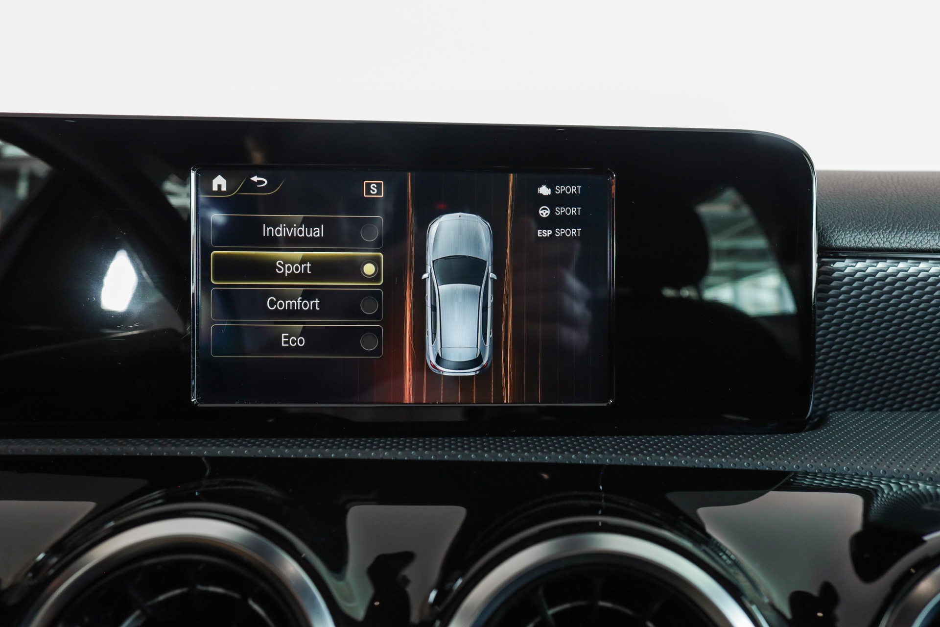 MERCEDES-BENZ A 180 Progressive 7G-DCT-image-14