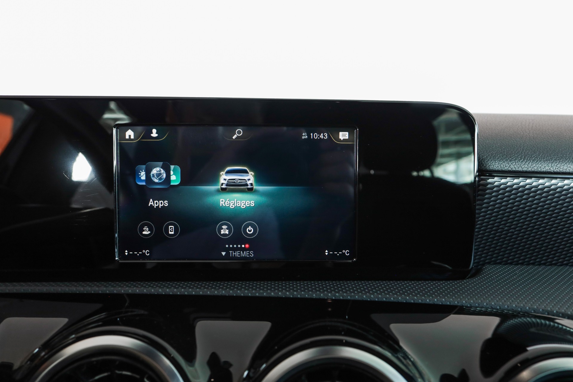 MERCEDES-BENZ A 180 Progressive 7G-DCT-image-13