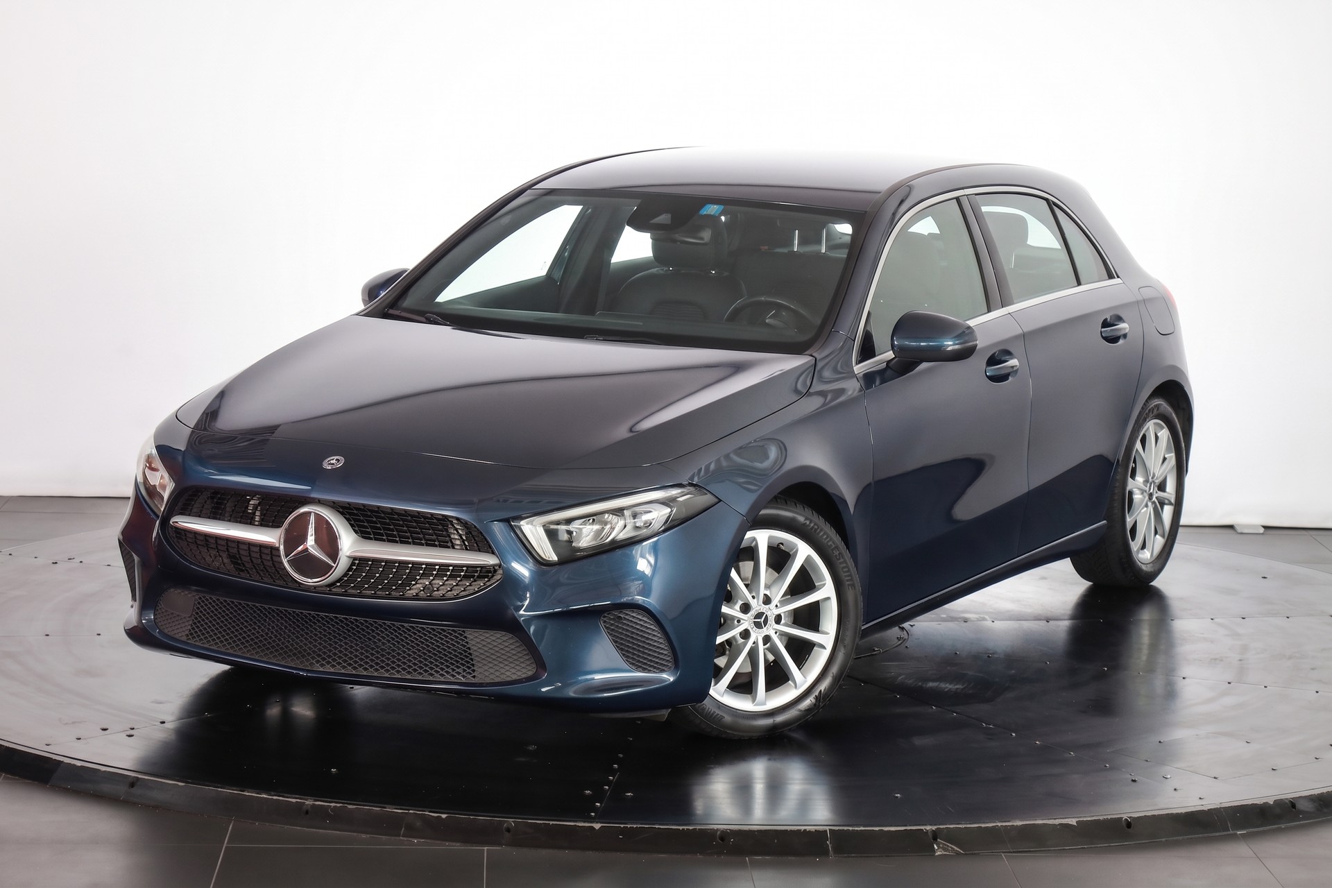 MERCEDES-BENZ A 180 Progressive 7G-DCT-image-5