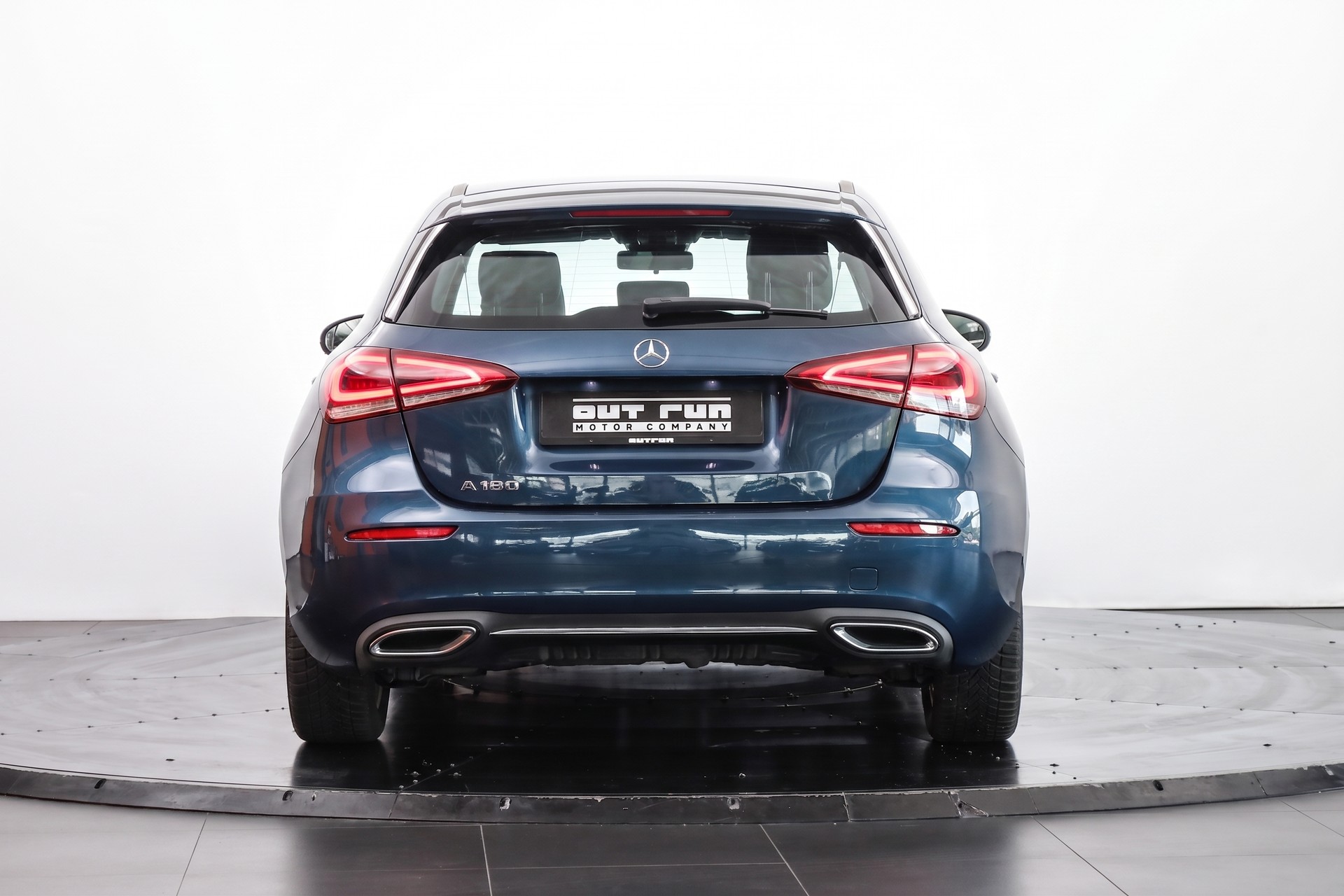 MERCEDES-BENZ A 180 Progressive 7G-DCT-image-2