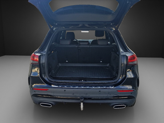 MERCEDES-BENZ GLA 220d AMG Line 4Matic-image-6