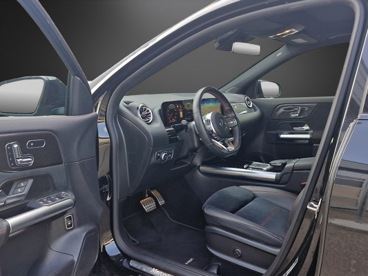 MERCEDES-BENZ GLA 220d AMG Line 4Matic-image-9