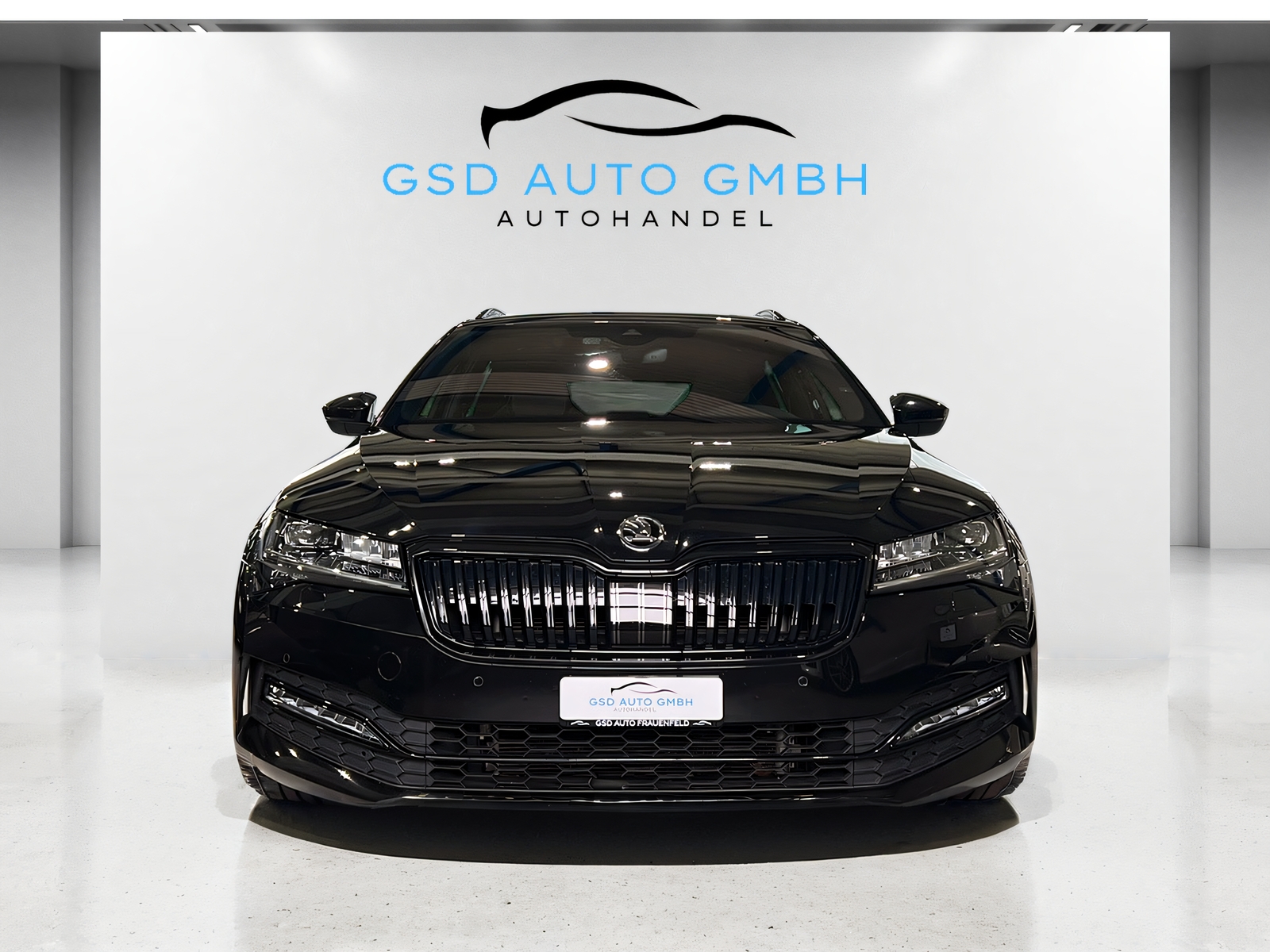 SKODA Superb Combi 2.0 TDi SportLine 4x4 DSG**CH Auslieferung,AHK,Tempomat ACC,Panodach,Rückfahrtkam,Frisch ab MFK**-image-1