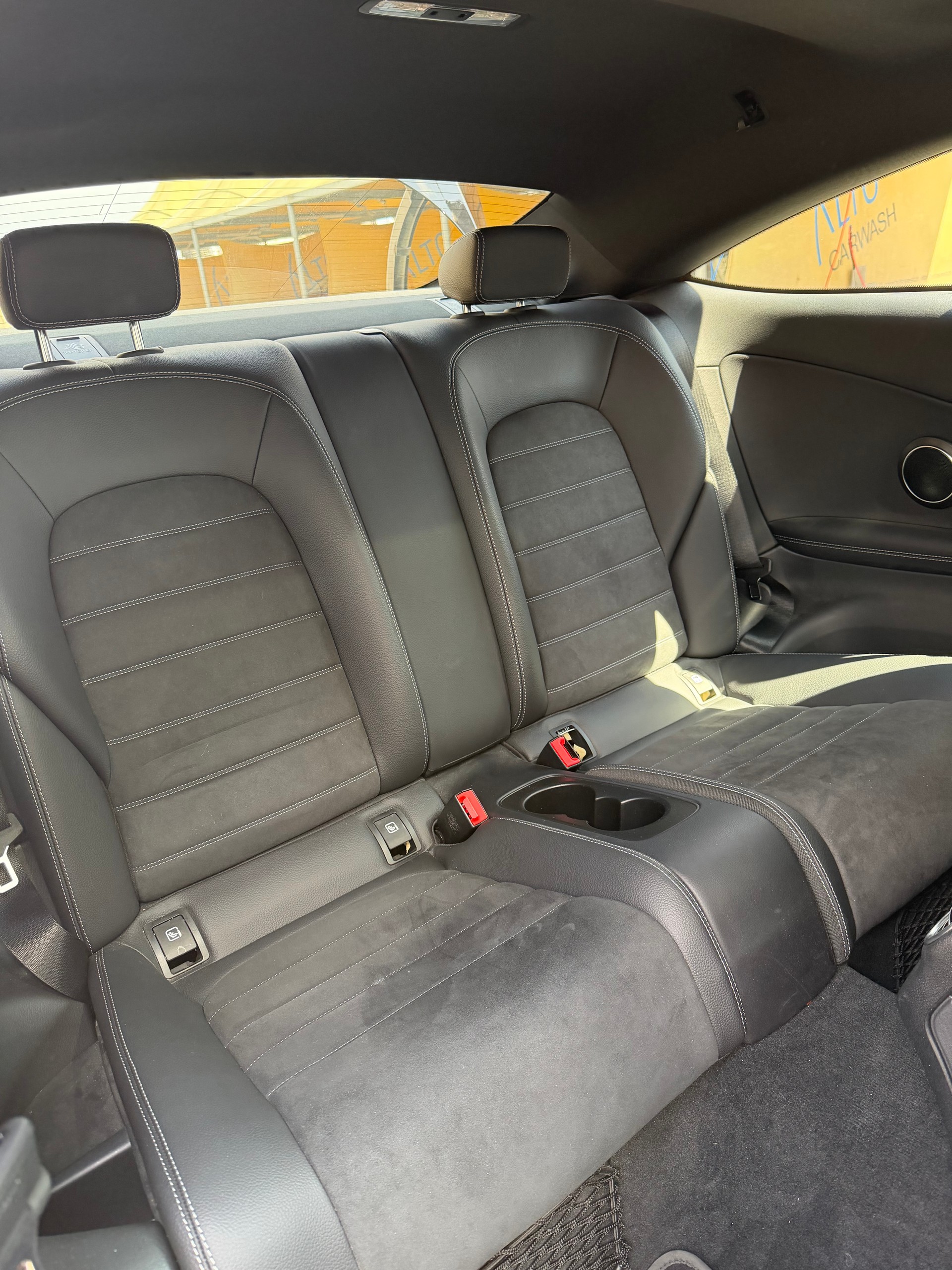 MERCEDES-BENZ C 400 4matic-image-4
