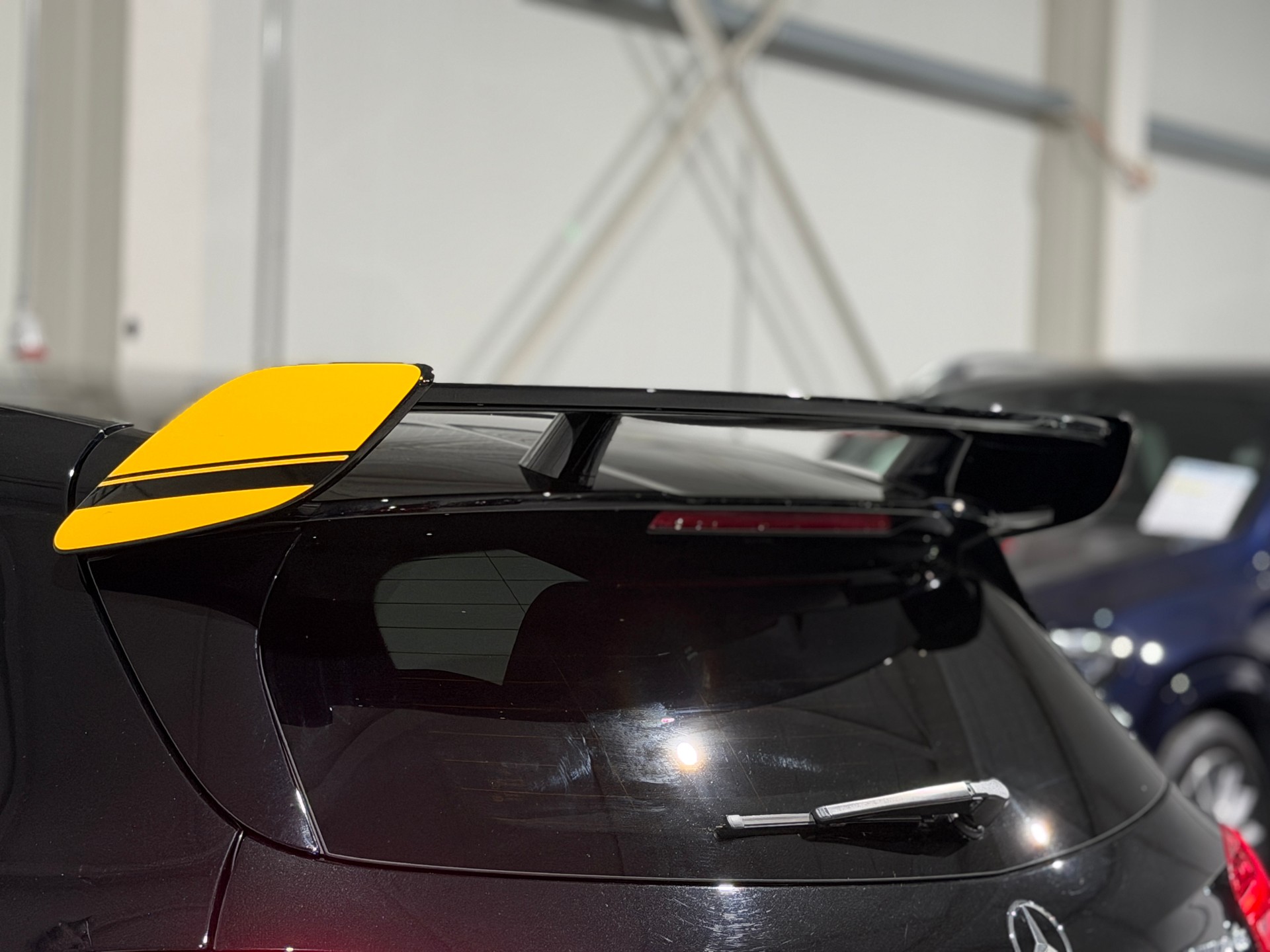 MERCEDES-BENZ A 45 AMG Yellow Night Edition 4Matic 7G-DCT (CH)-image-15