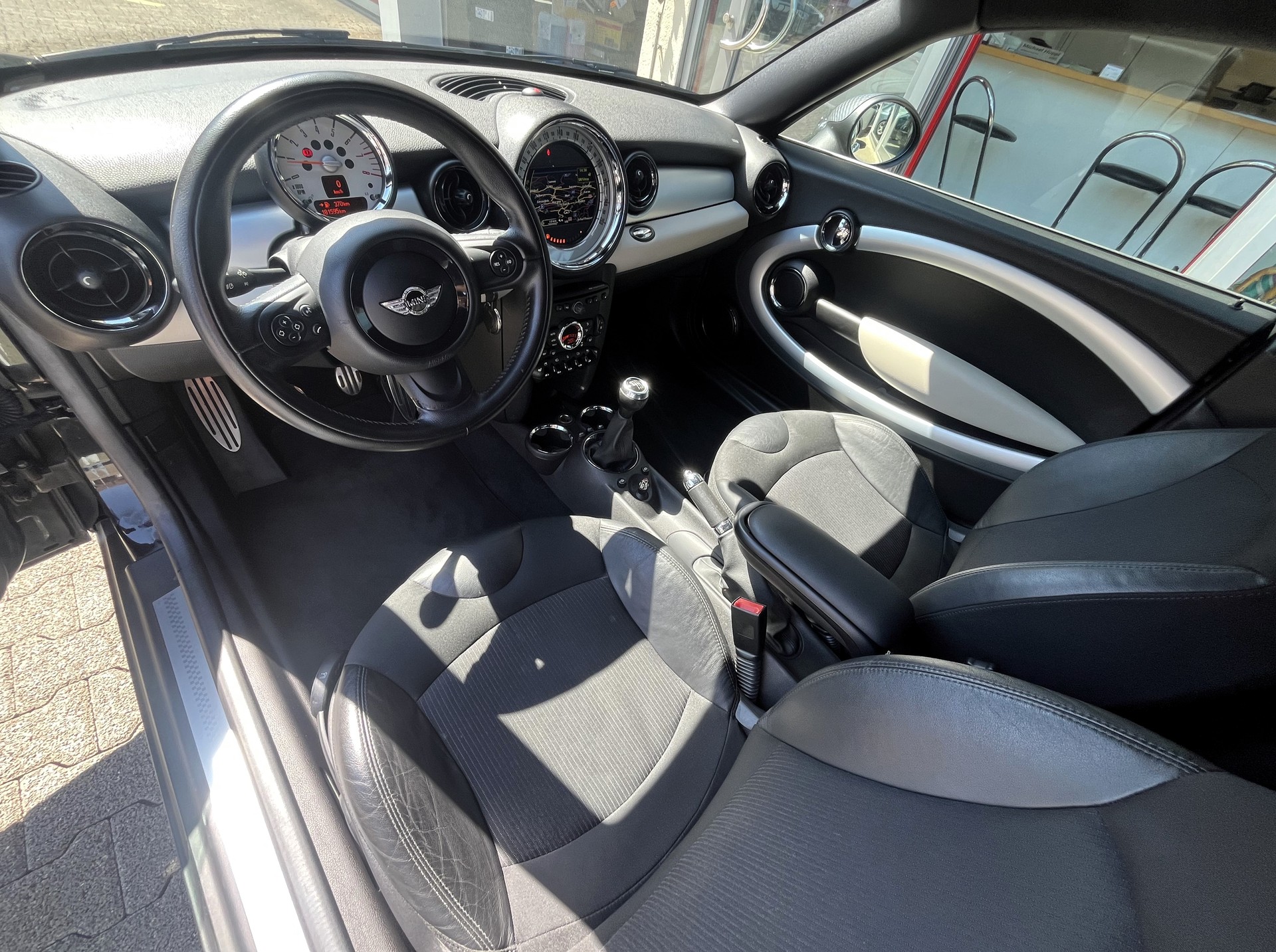 MINI Cooper S Coupé-image-10