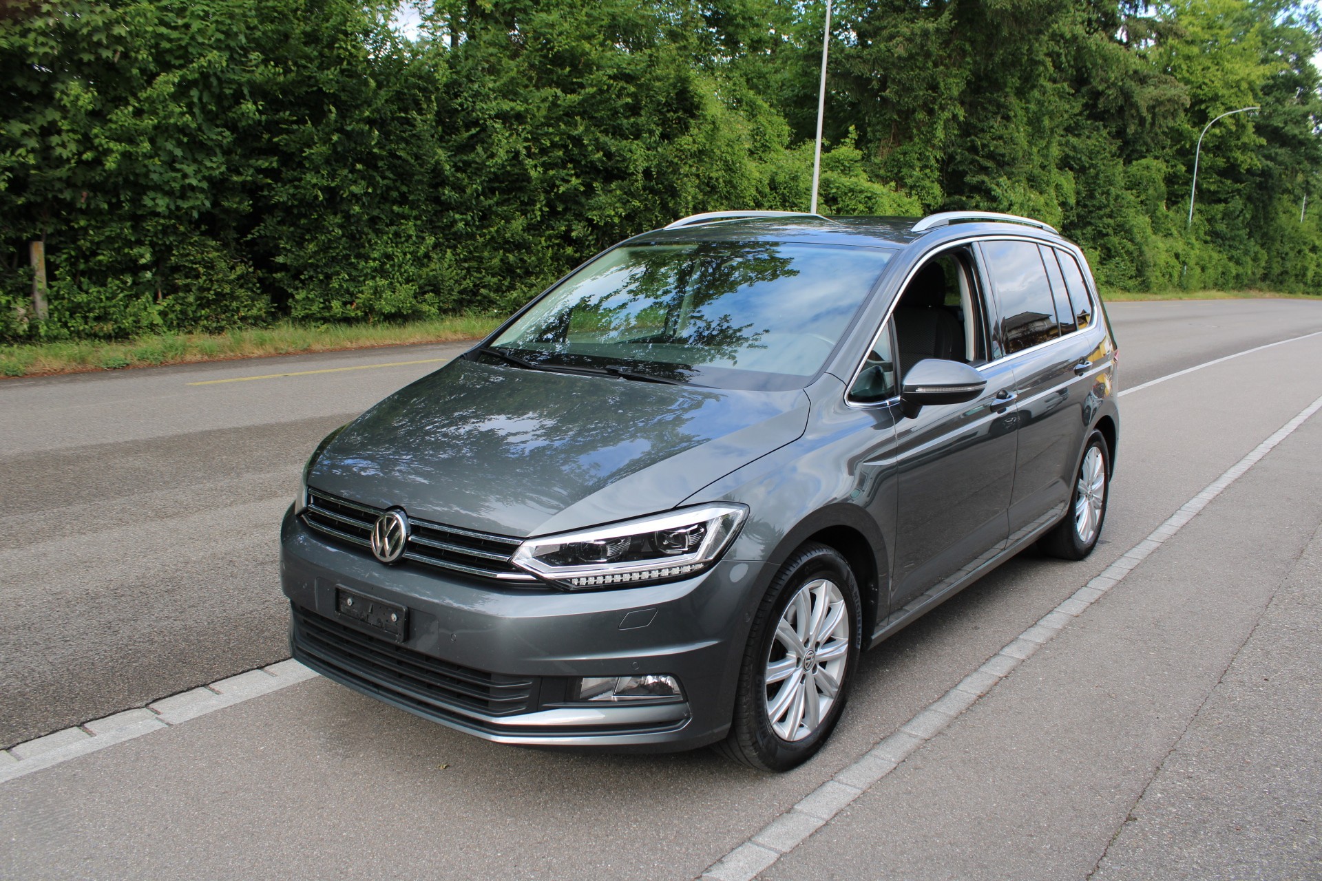 VW Touran 1.4 TSI BlueMotion Technology Comfortline DSG-image-0