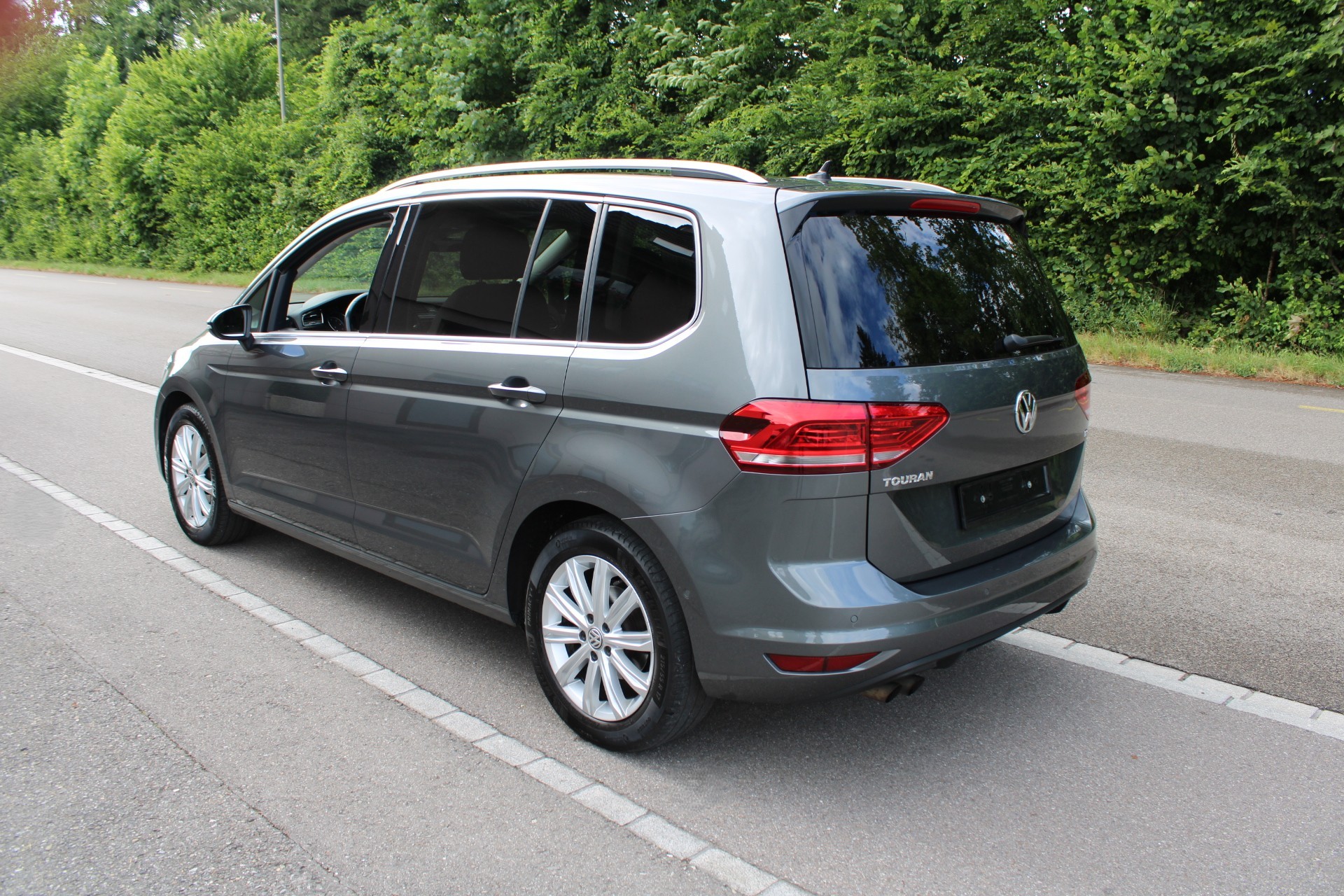 VW Touran 1.4 TSI BlueMotion Technology Comfortline DSG-image-1