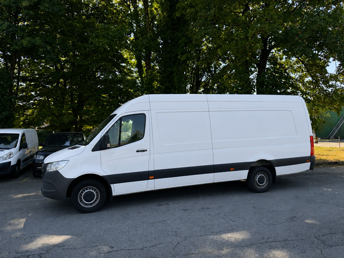MERCEDES-BENZ Sprinter 317 CDI Extralang 9G_Tronic-showroom-element-2