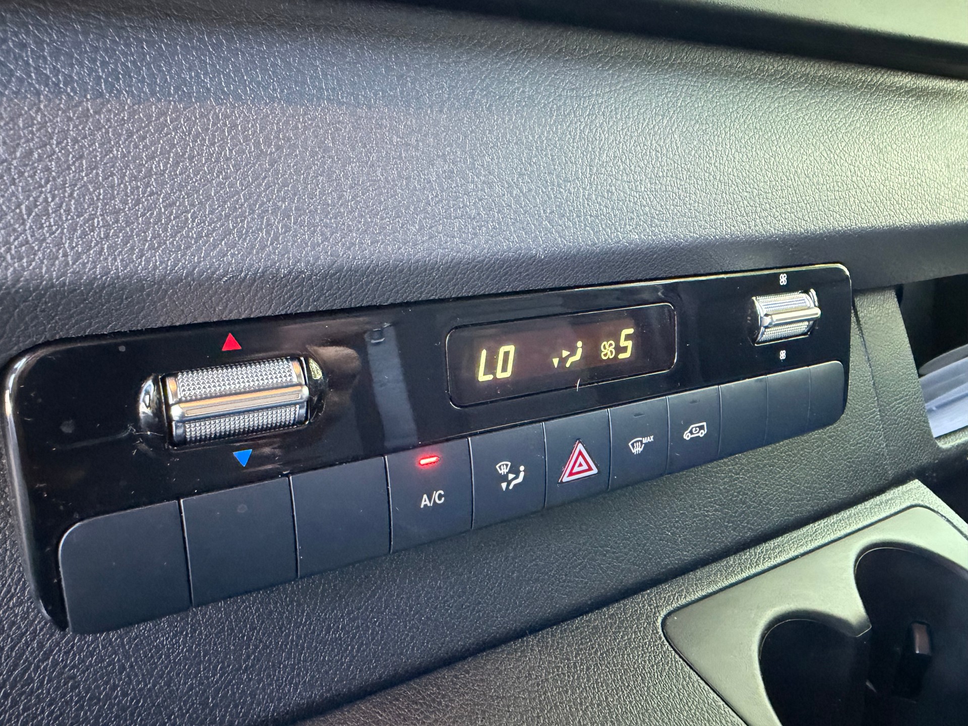 MERCEDES-BENZ Sprinter 317 CDI Extralang 9G_Tronic-image-8