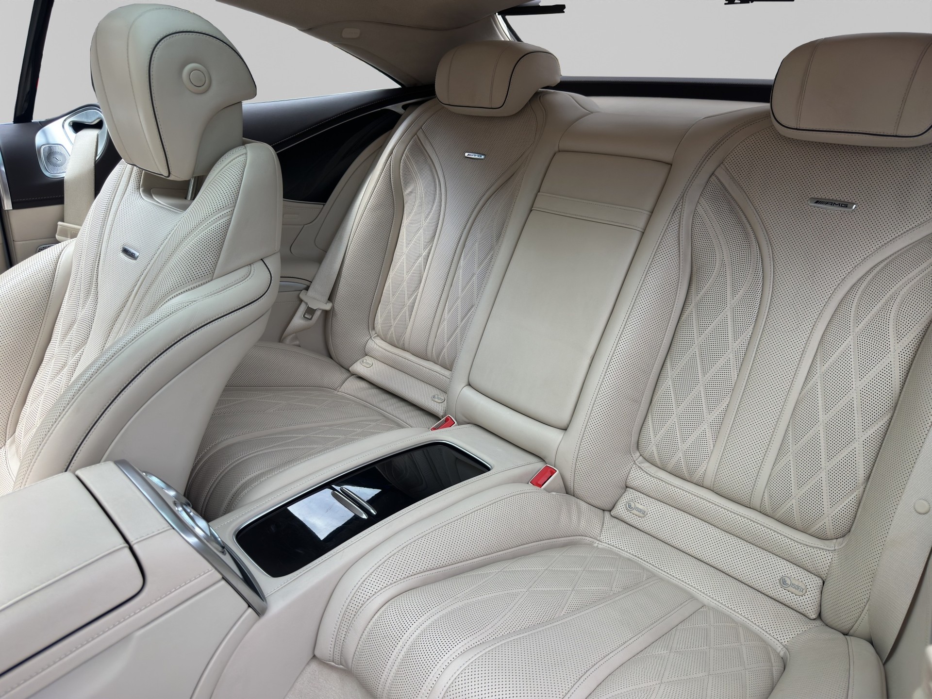 MERCEDES-BENZ S 63 AMG Coupé Speedshift MCT-image-11