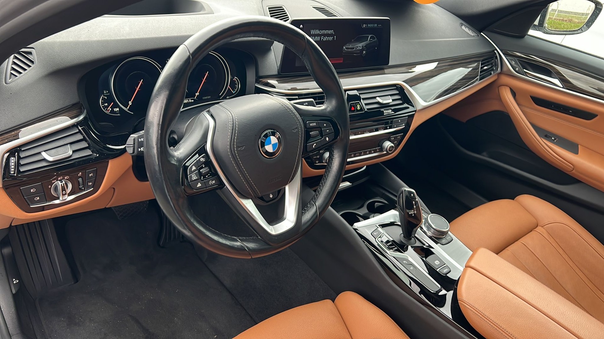 BMW 530d xDrive-image-5