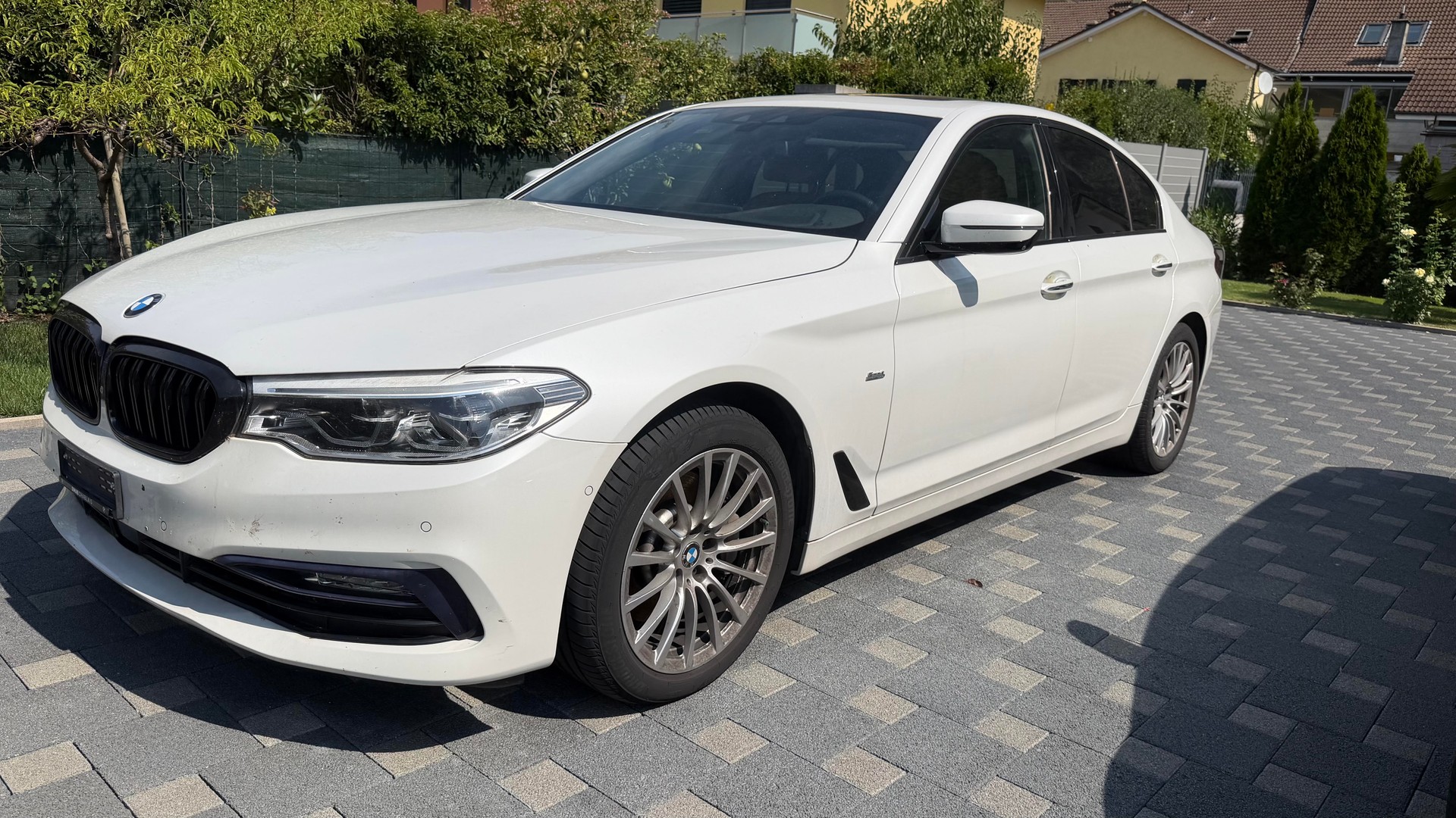 BMW 530d xDrive-image-3