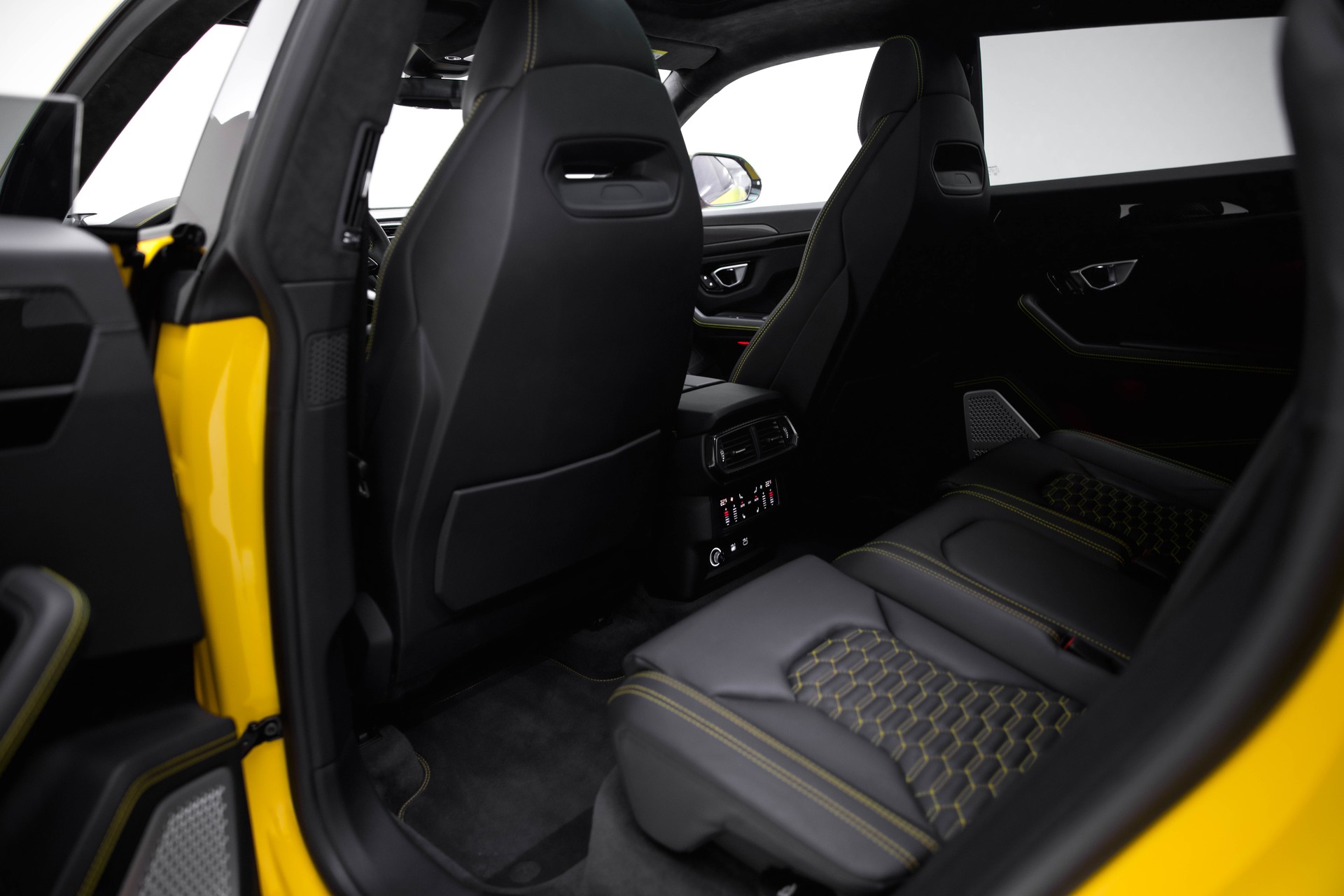 LAMBORGHINI Urus E-Gear-image-21