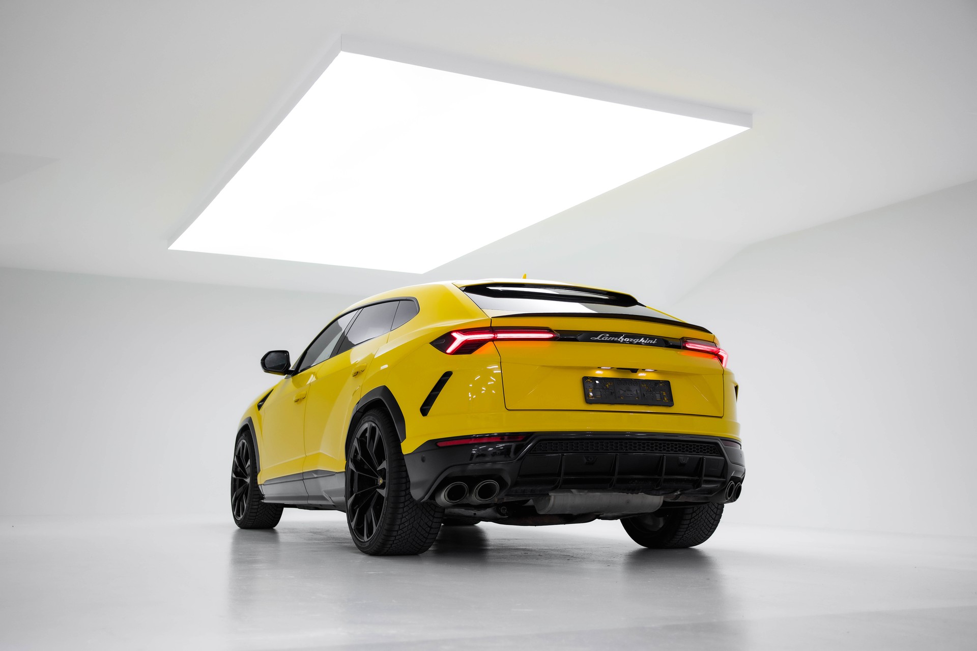 LAMBORGHINI Urus E-Gear-image-8