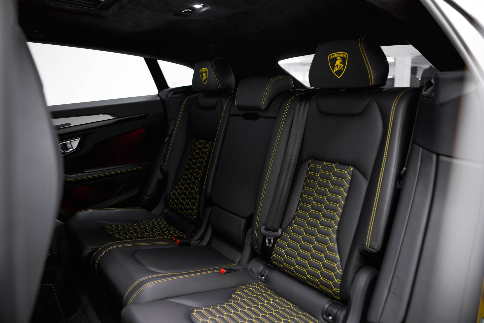 LAMBORGHINI Urus E-Gear-image-23