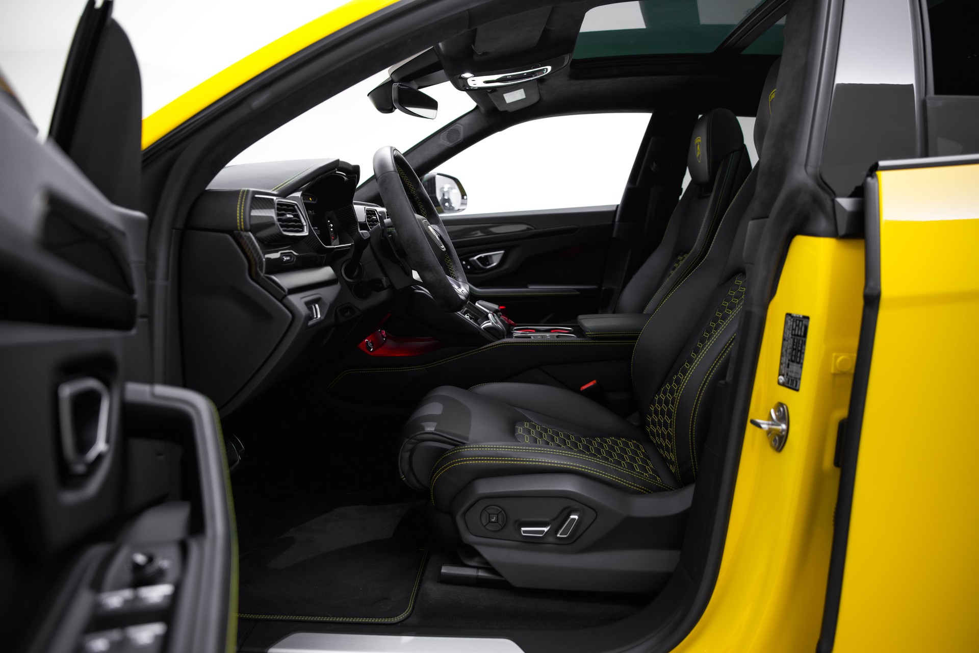 LAMBORGHINI Urus E-Gear-image-19