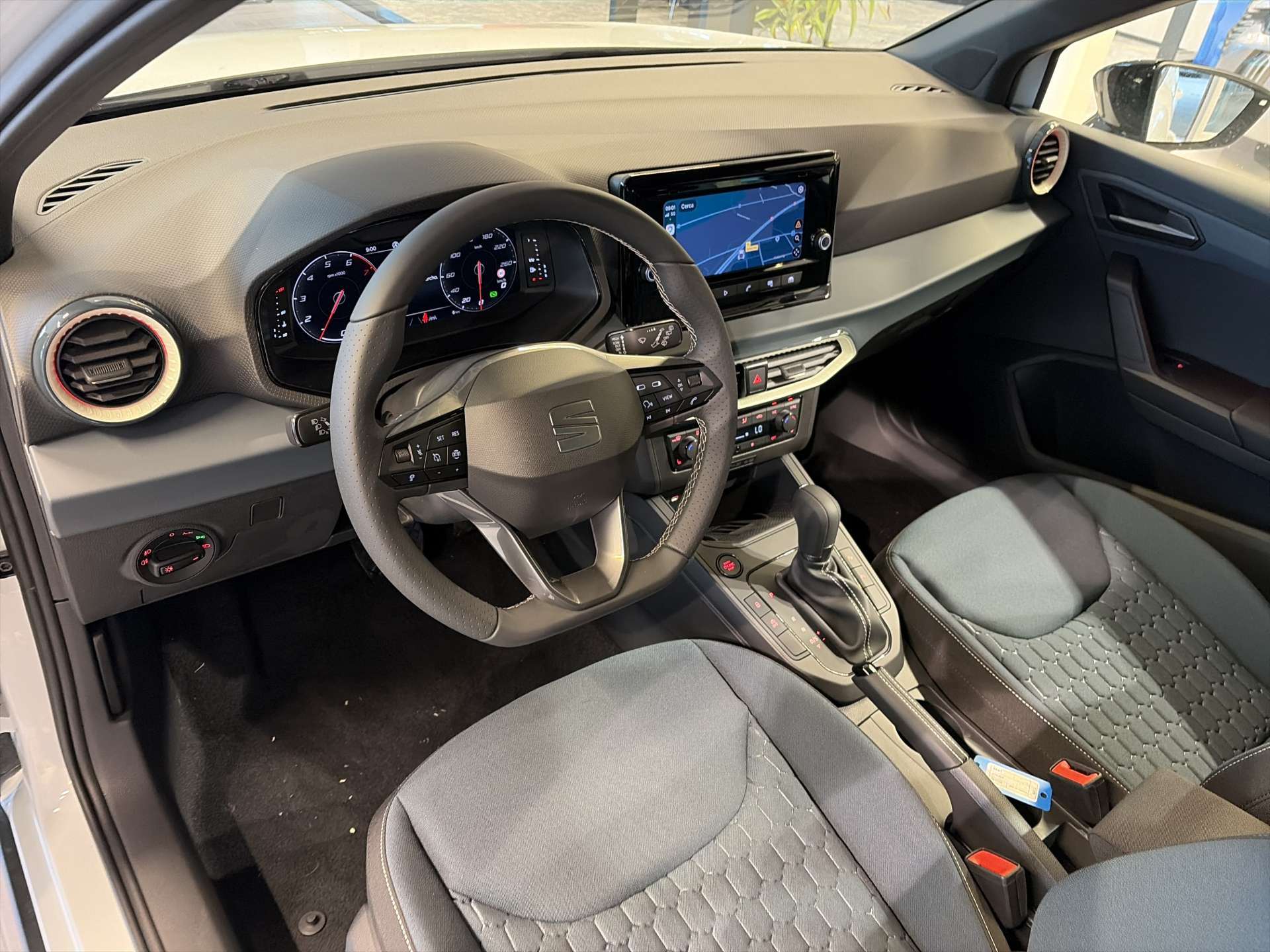 SEAT Arona 1.0 TSi Eco Style DSG-Automat-image-5