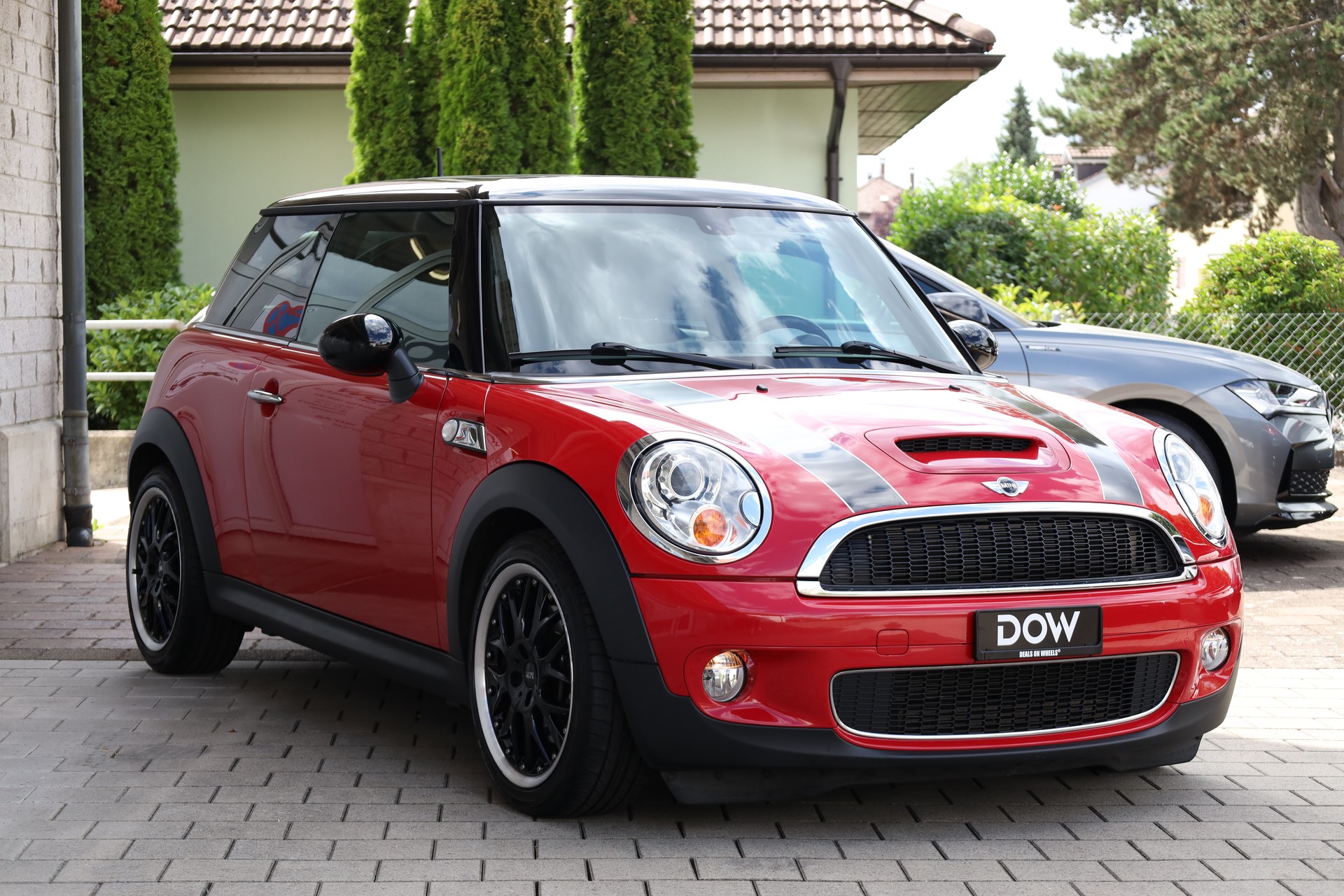 MINI Cooper S Steptronic-image-1