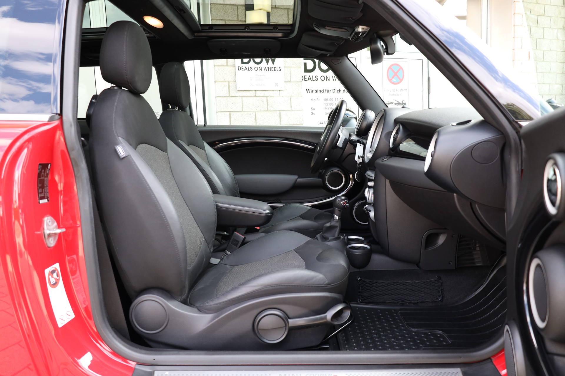 MINI Cooper S Steptronic-image-11