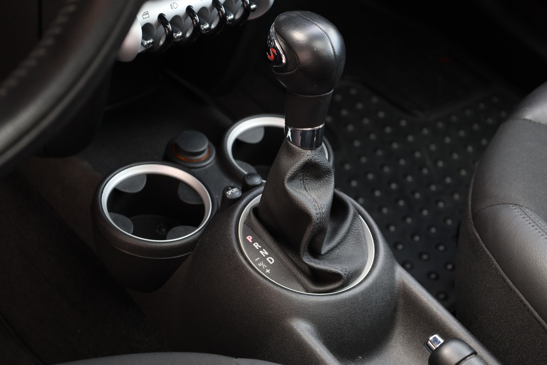 MINI Cooper S Steptronic-image-9