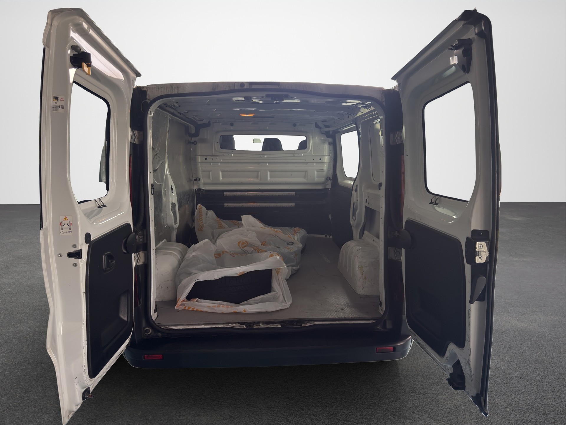 RENAULT Trafic 2.0 Energy dCi 120 3.0t Business L1H1-image-13