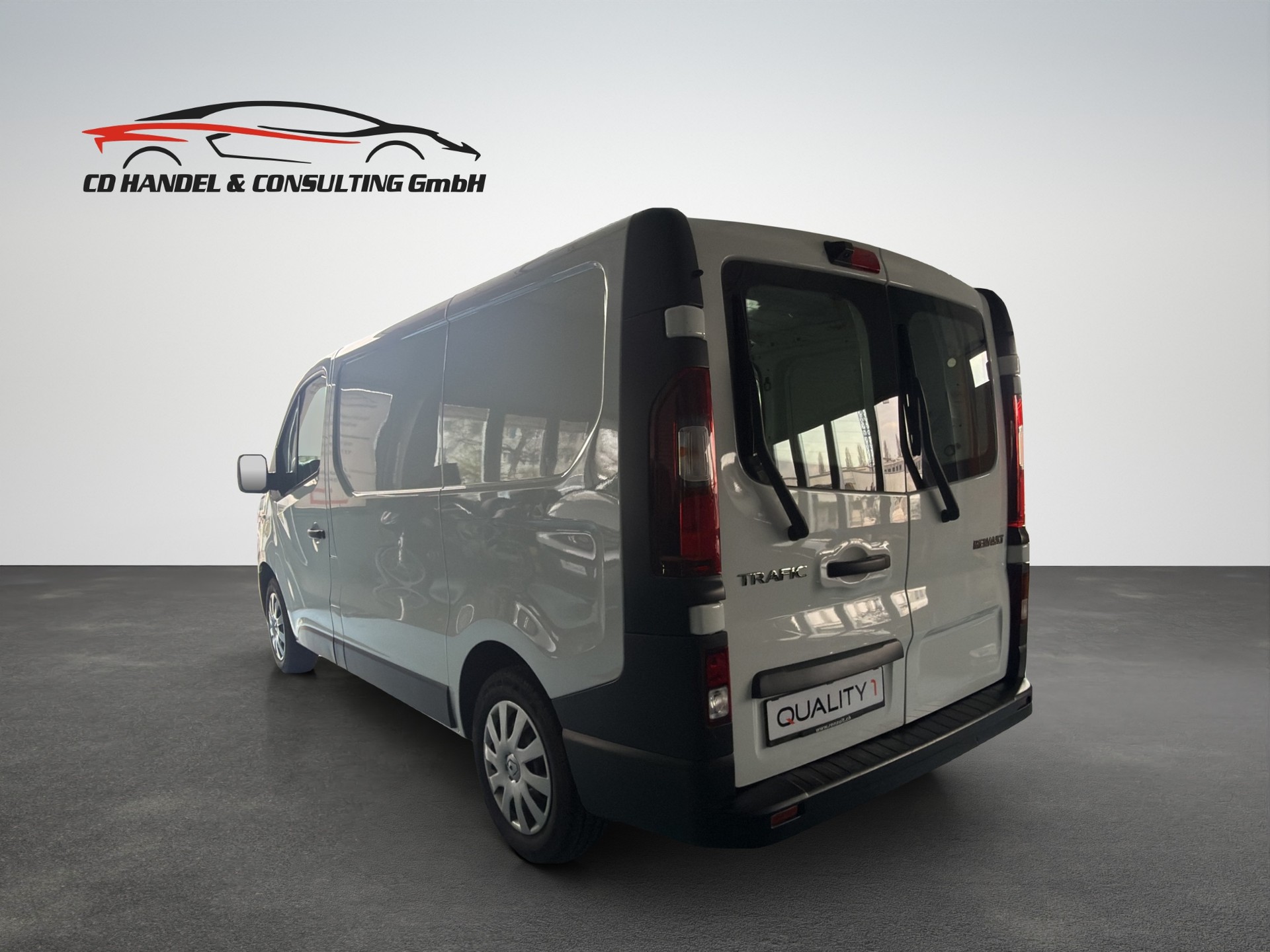 RENAULT Trafic 2.0 Energy dCi 120 3.0t Business L1H1-image-3
