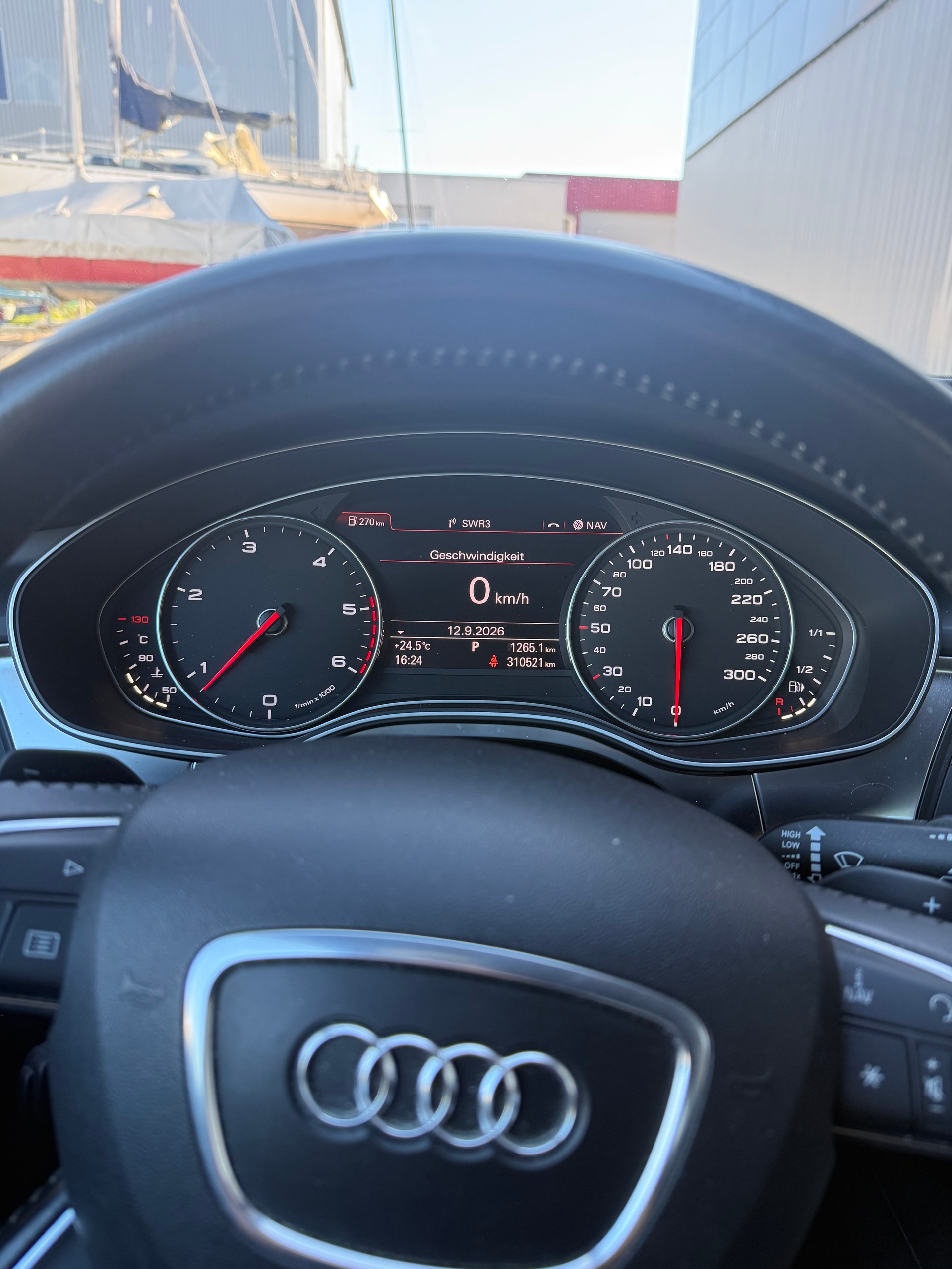 AUDI A6 Avant 3.0 TDI V6 quattro S-tronic-image-7