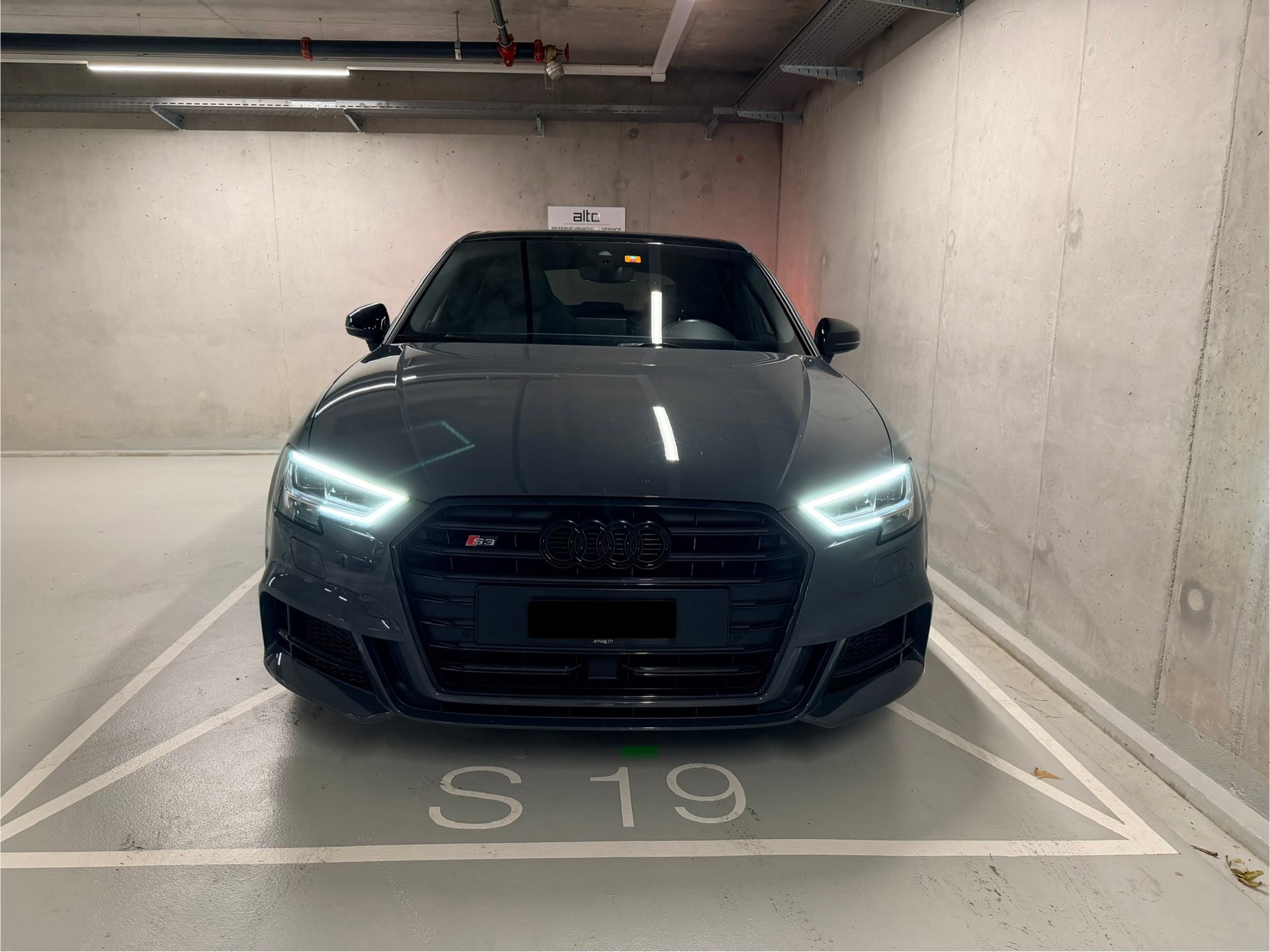AUDI S3 Sportback 2.0 TFSI quattro S-tronic-image-7