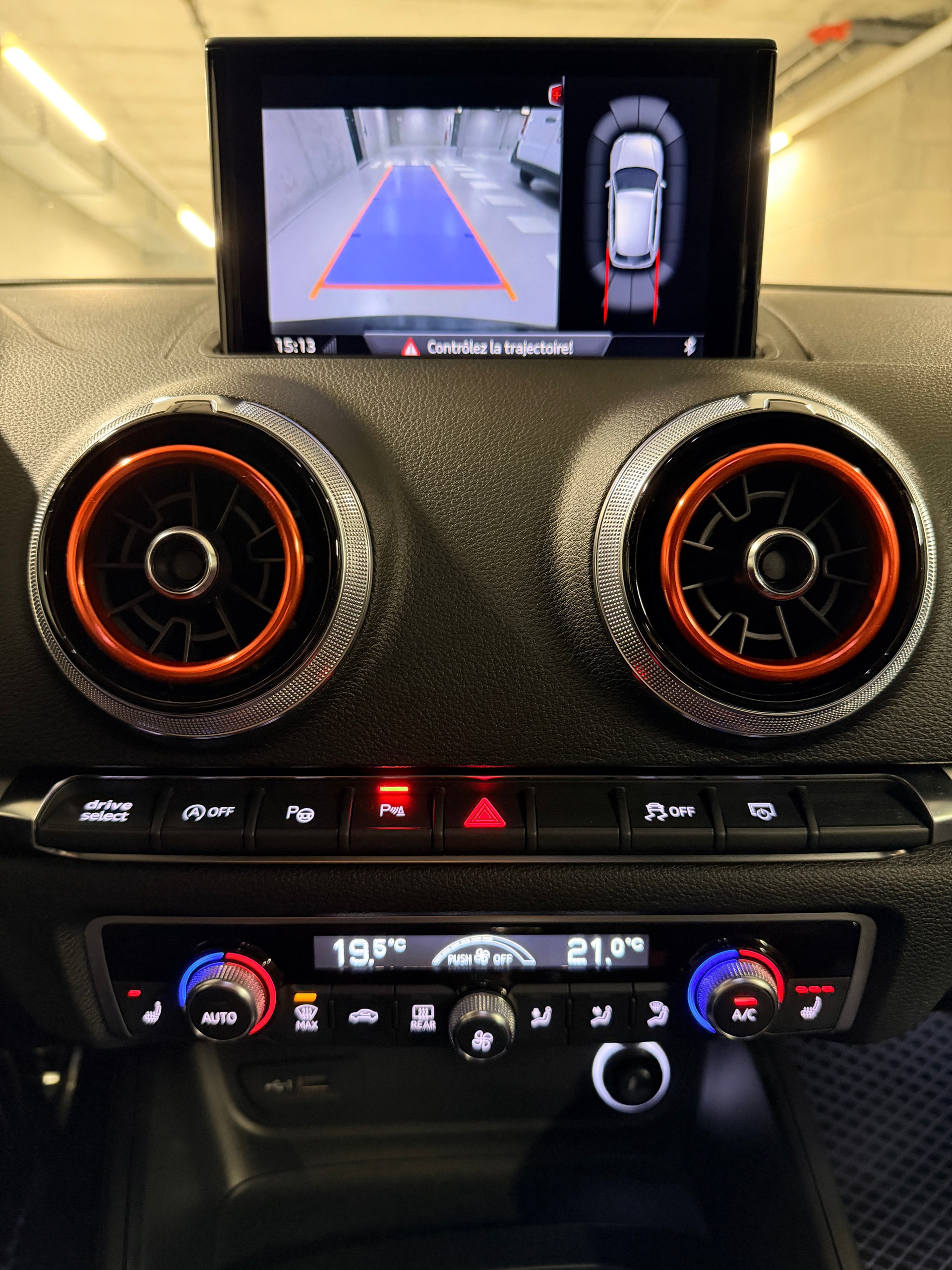 AUDI S3 Sportback 2.0 TFSI quattro S-tronic-image-11