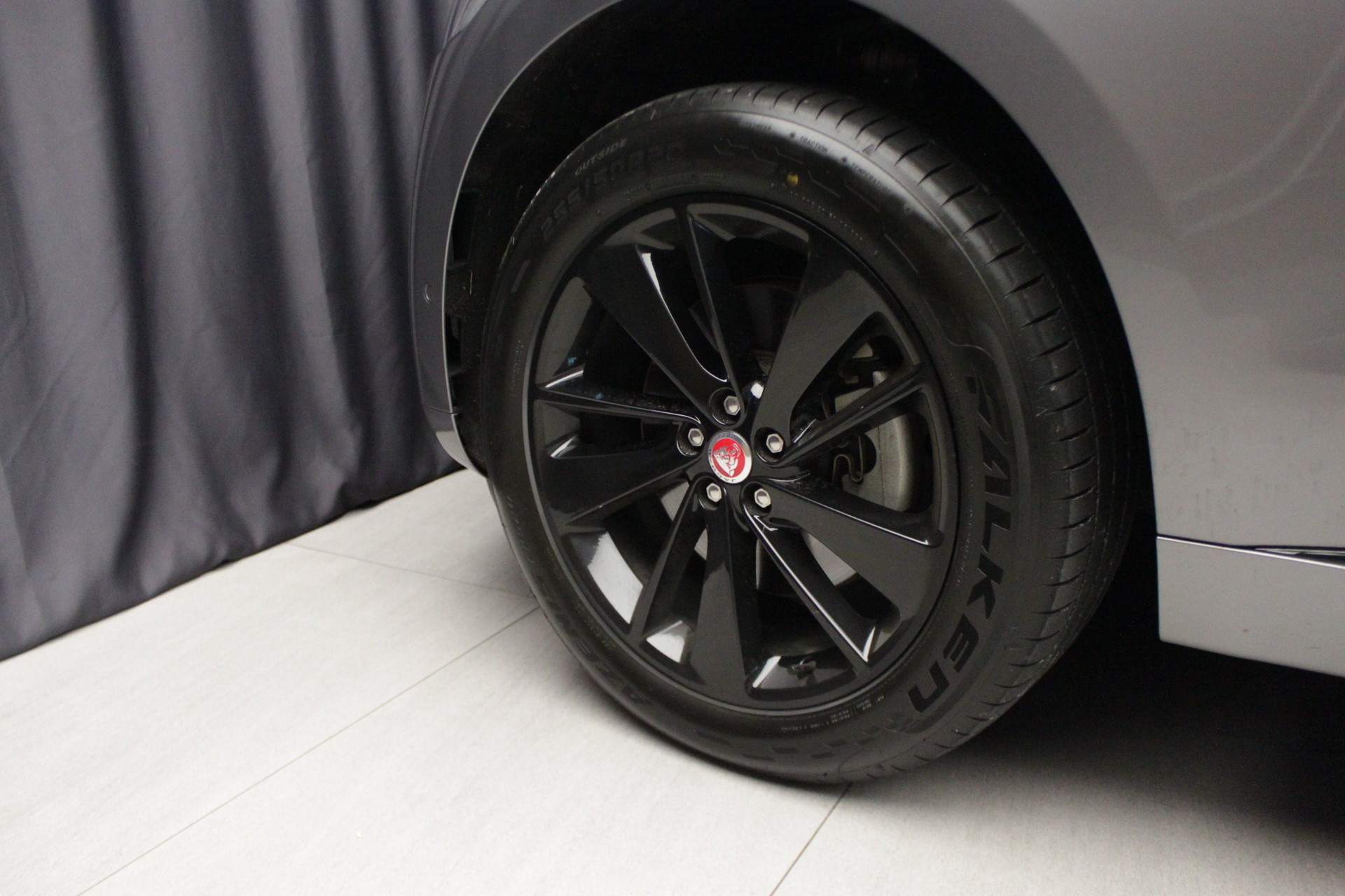 JAGUAR F-Pace 2.0 D200 R-Dynamic MHEV SE AWD-image-20