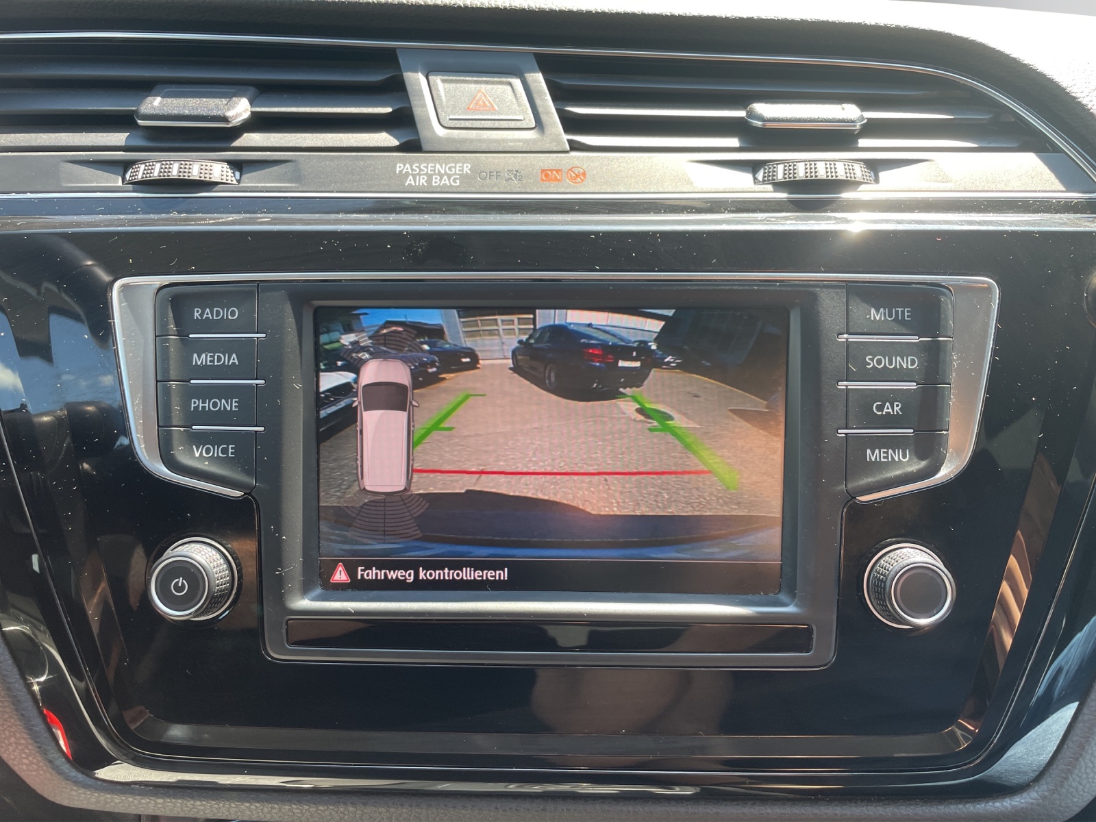 VW Passat Variant 2.0 TDI BMT High. DSG 4Motion-image-13
