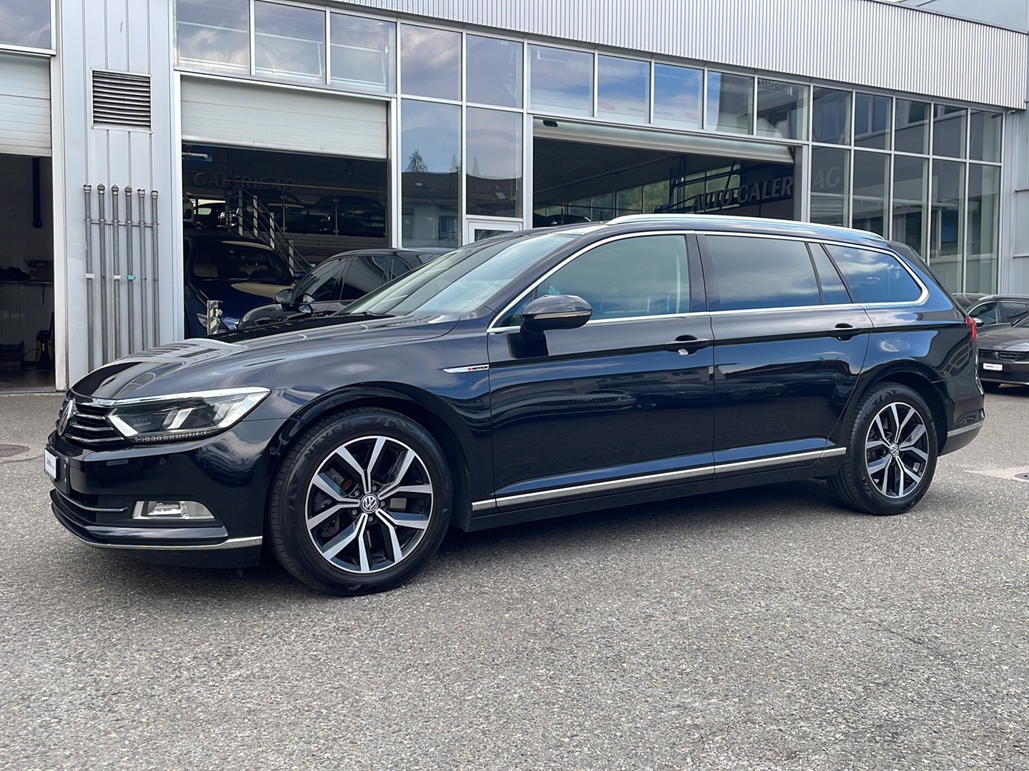 VW Passat Variant 2.0 TDI BMT High. DSG 4Motion-image-0