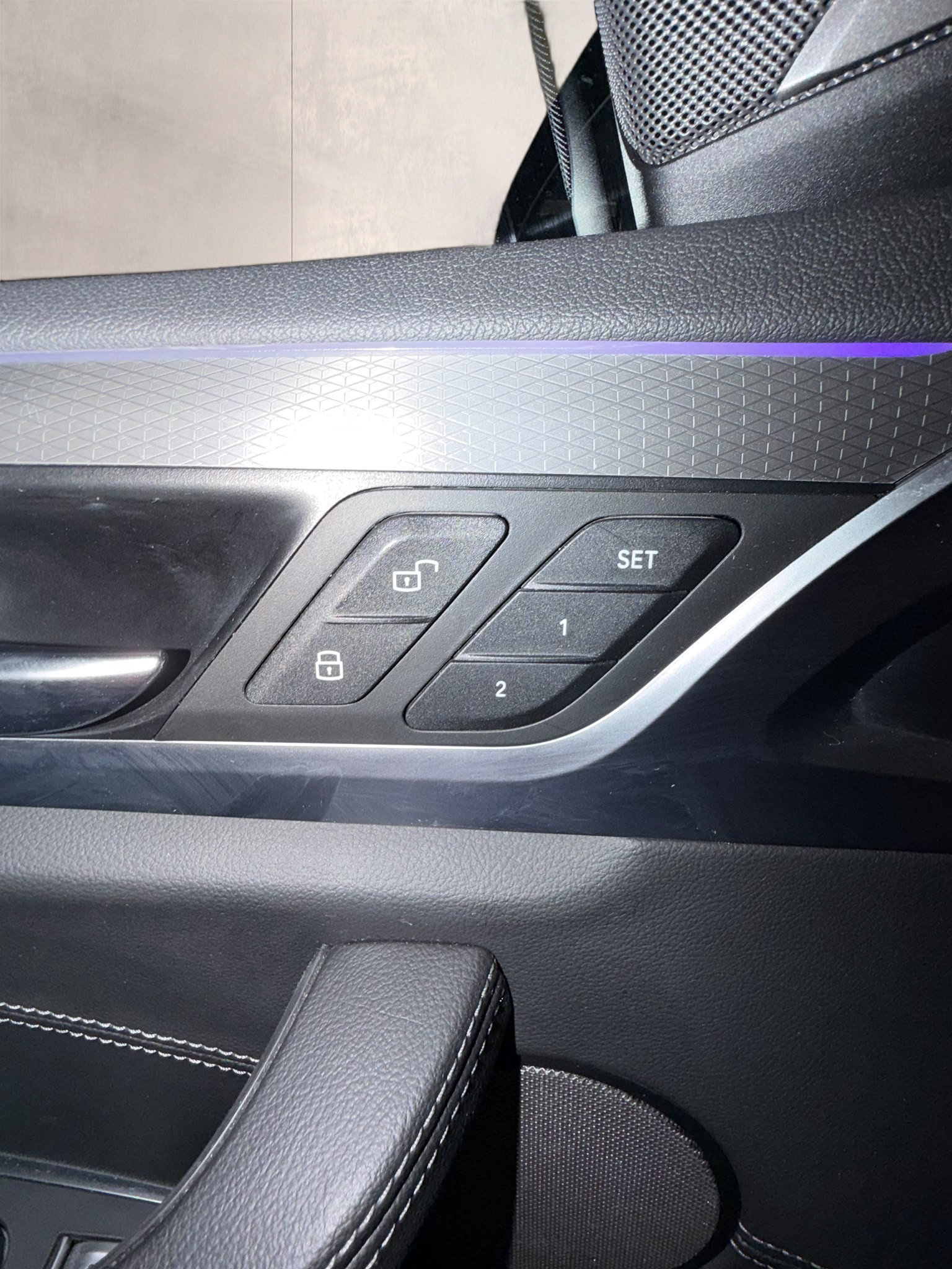 BMW X3 xDrive 20d Individual M Sport Steptronic-image-16