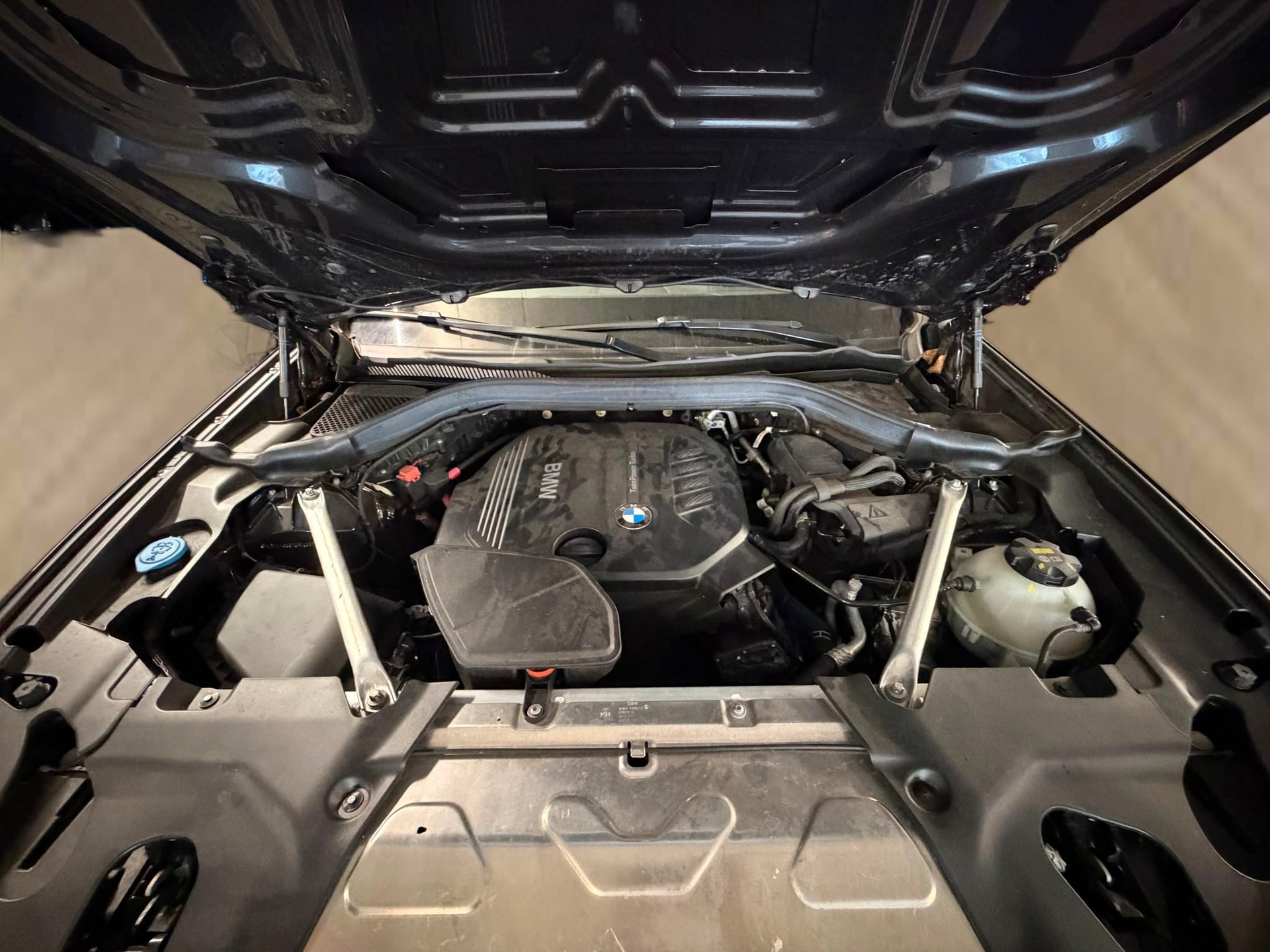 BMW X3 xDrive 20d Individual M Sport Steptronic-image-22