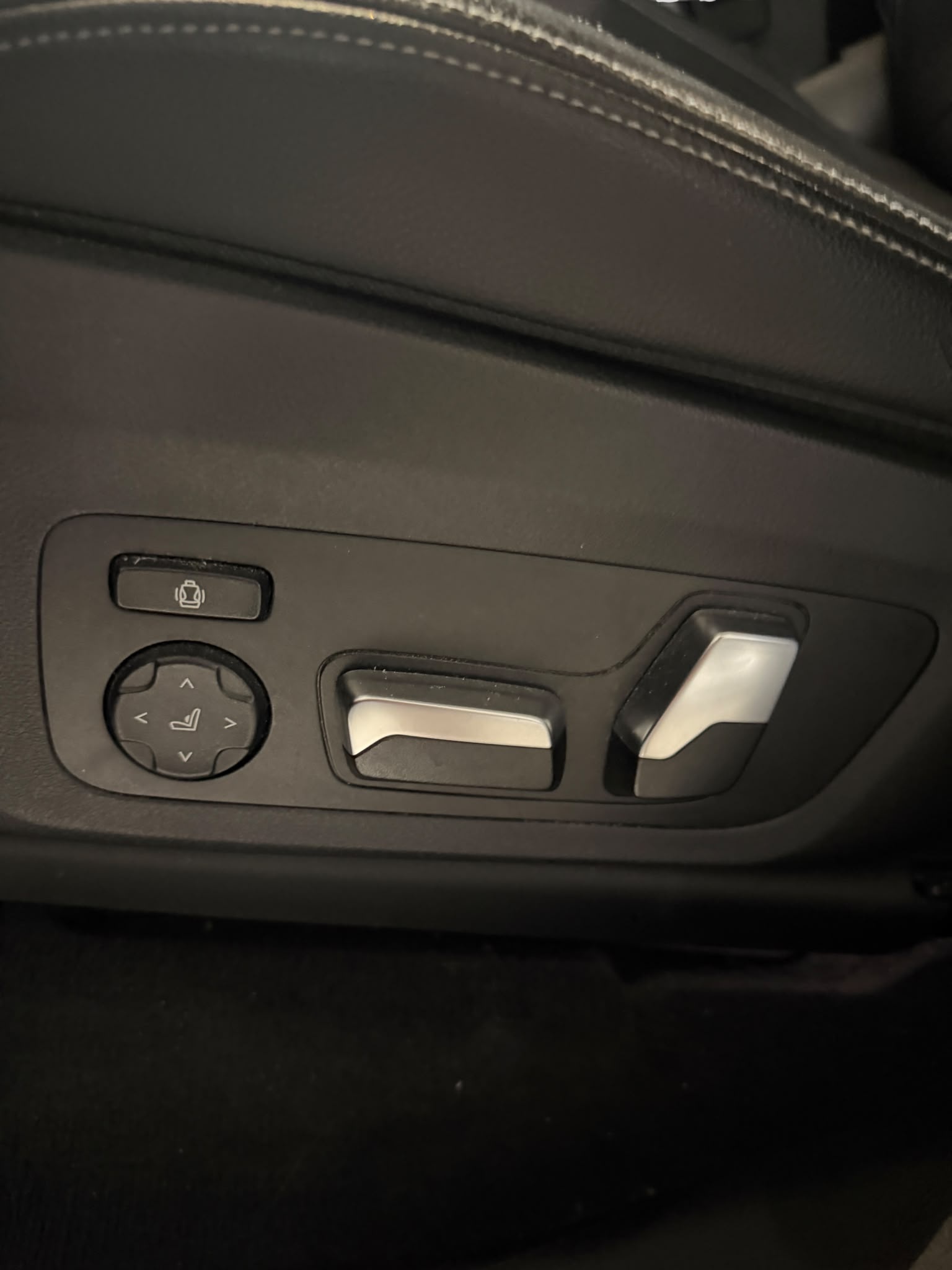 BMW X3 xDrive 20d Individual M Sport Steptronic-image-17