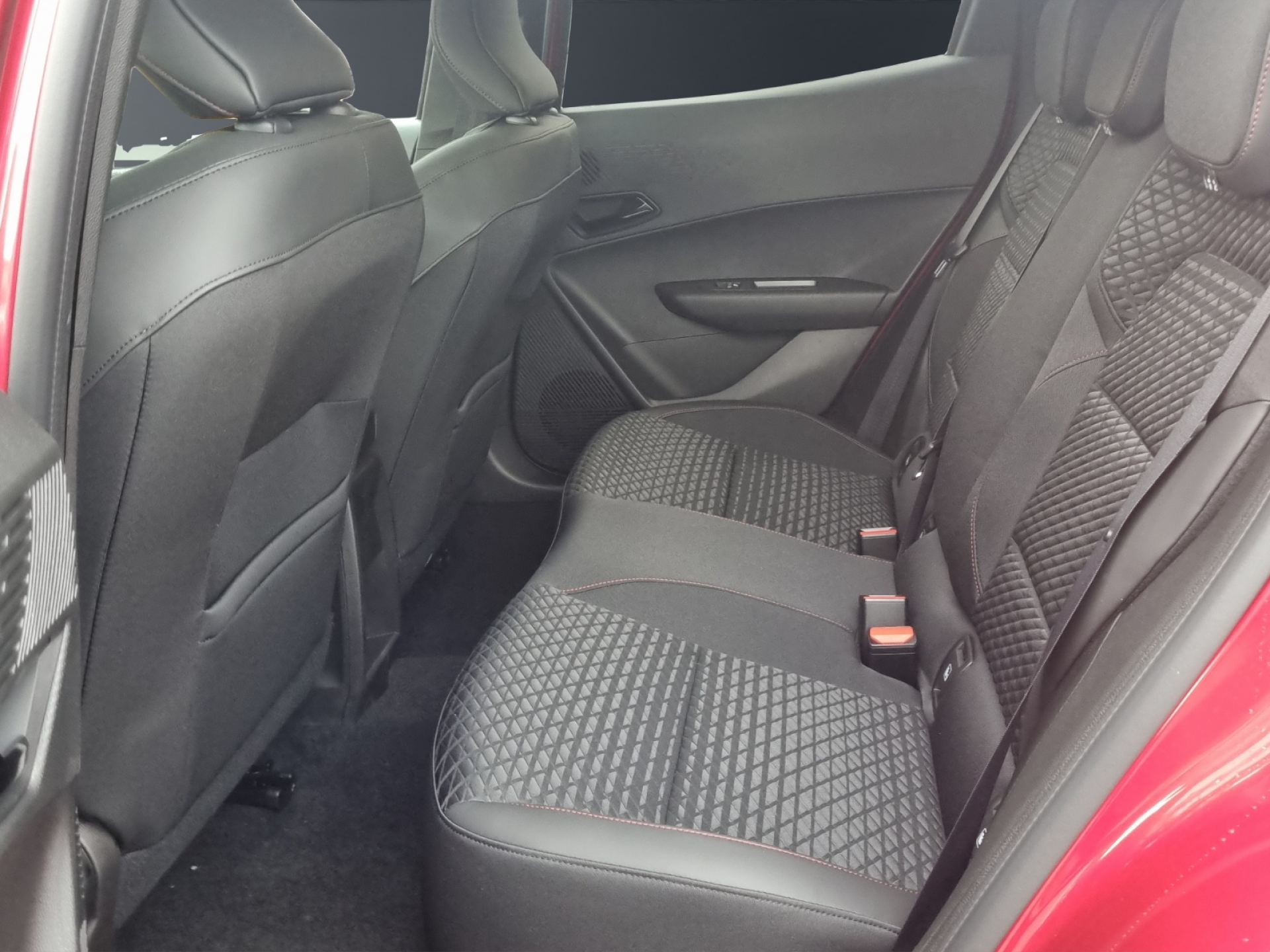 RENAULT CLIO techno full hybrid E-Tech 160-image-9