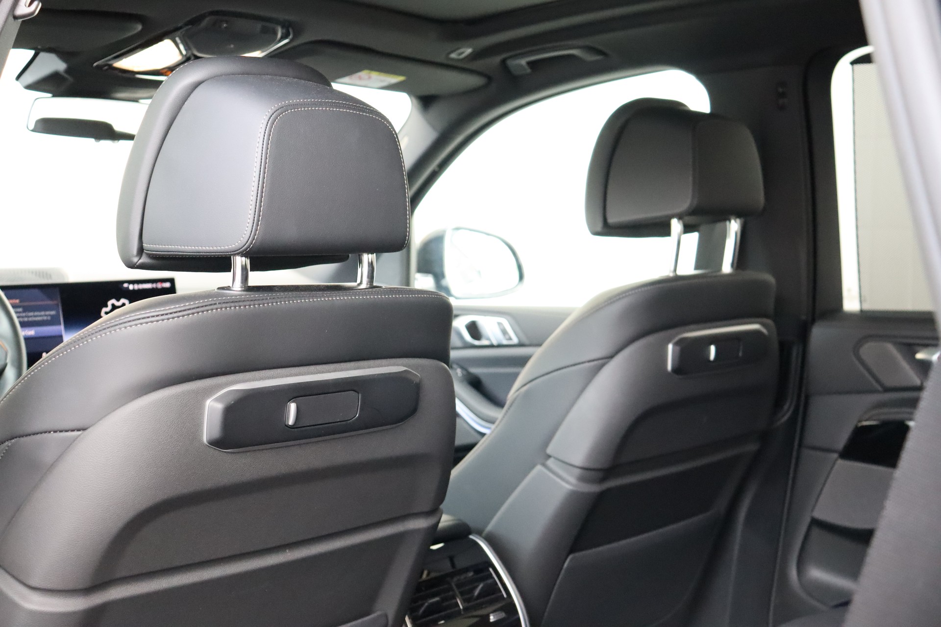 BMW X5 xDrive 48V 40d M Sport Steptronic-image-28