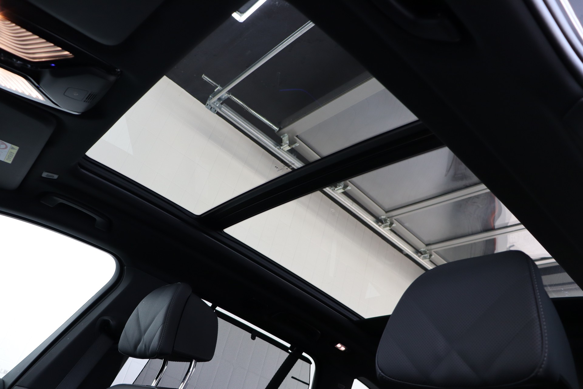 BMW X5 xDrive 48V 40d M Sport Steptronic-image-13