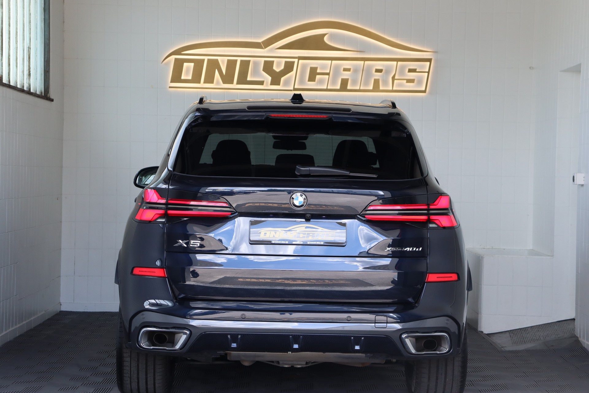 BMW X5 xDrive 48V 40d M Sport Steptronic-showroom-element-3