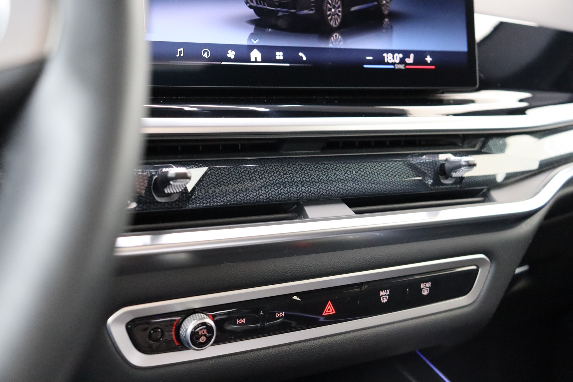 BMW X5 xDrive 48V 40d M Sport Steptronic-image-18