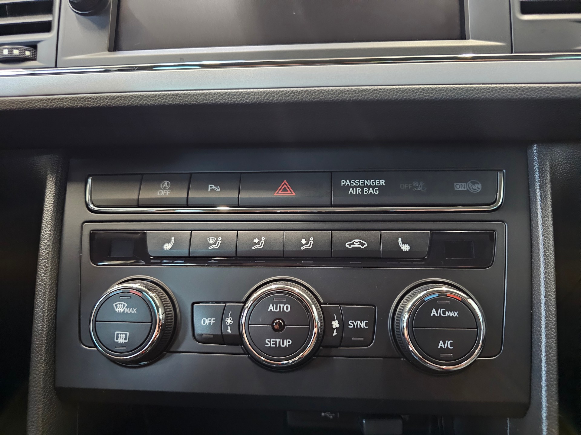 SEAT Leon ST 1.0 Ecomotive TSI Style DSG-image-19