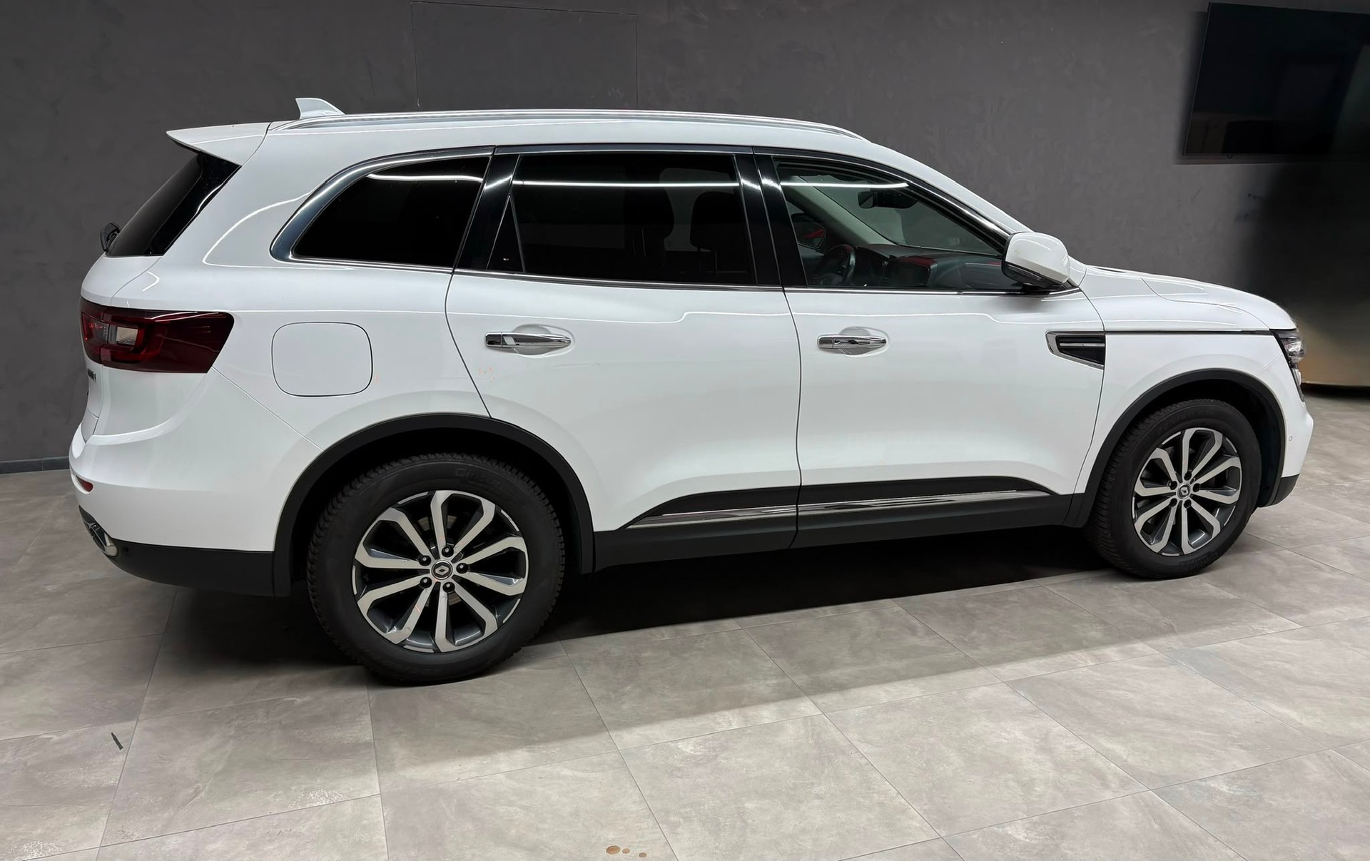RENAULT Koleos 2.0 dCi Intens 4WD Xtronic CVT-image-3