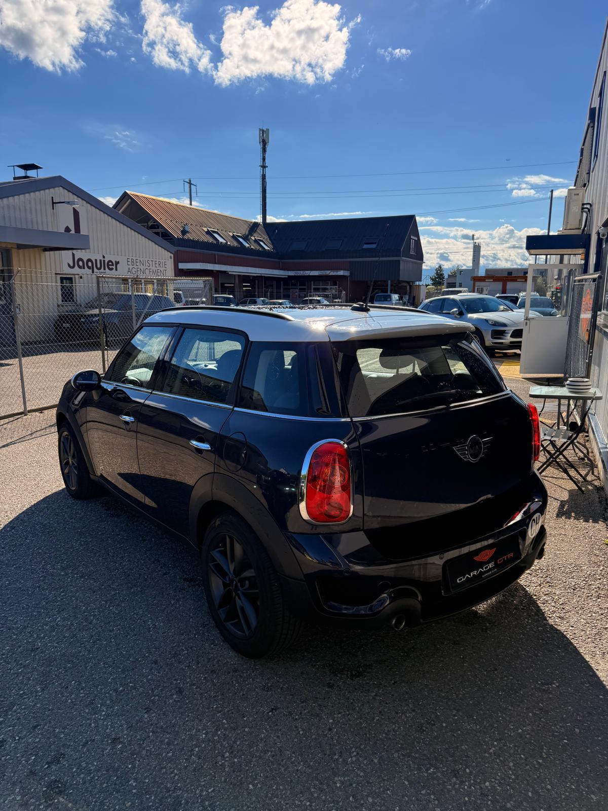 MINI Countryman Cooper S ALL4 Steptronic-image-4
