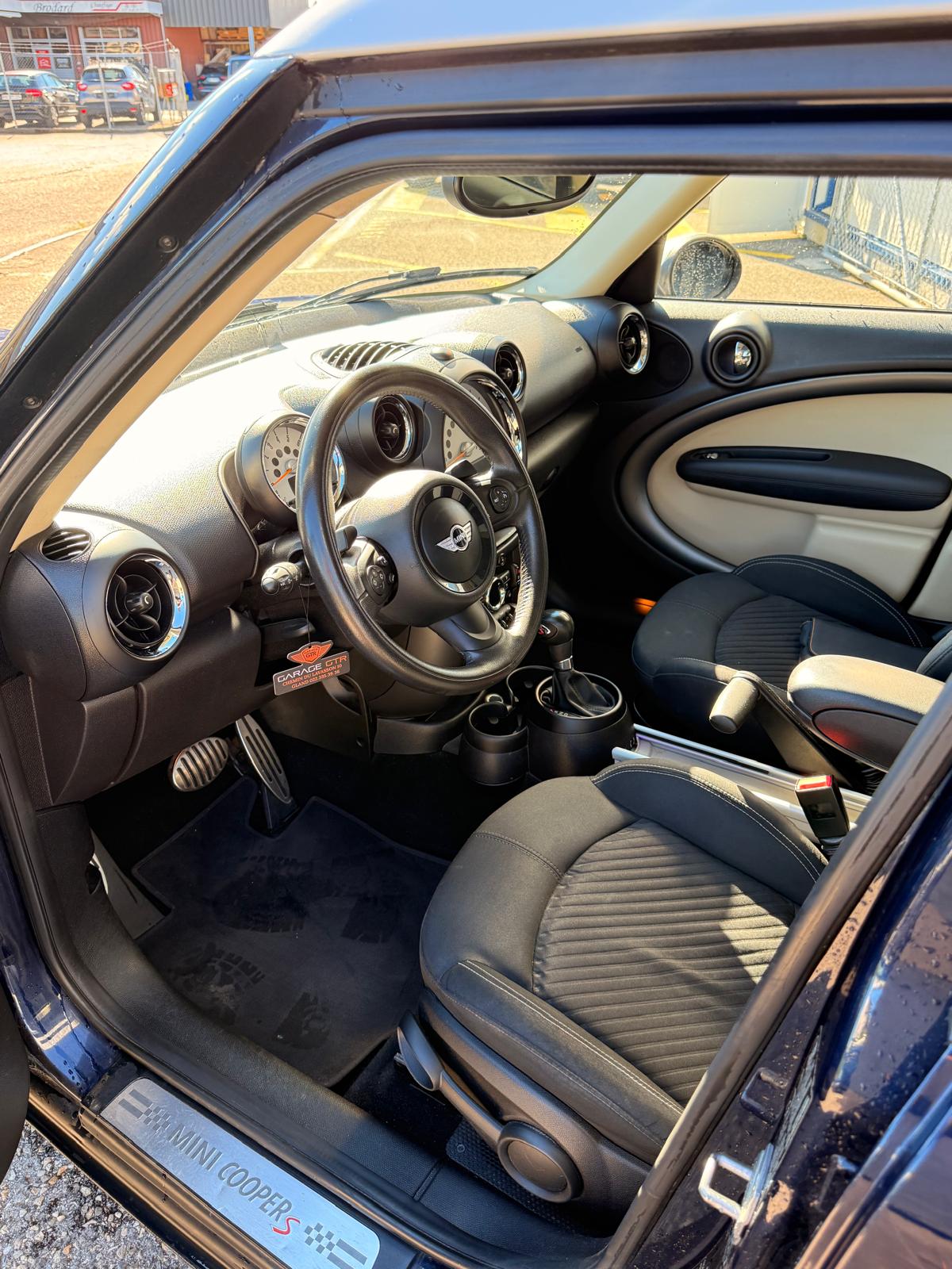 MINI Countryman Cooper S ALL4 Steptronic-image-6