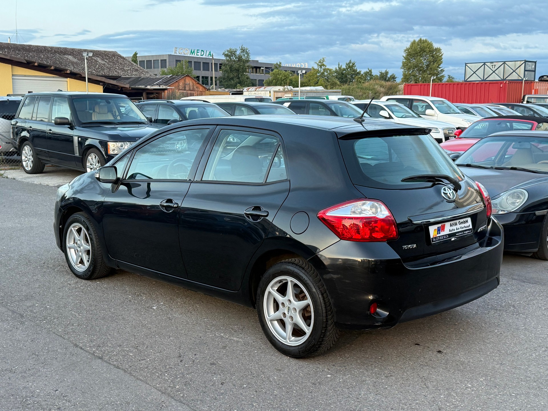 TOYOTA Auris 1.33 Linea Luna / Frisch ab MFK & Service / Sitzheizung / Klimaanlage / Facelift-image-5